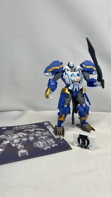 Hasbro Transformers Legacy Figure United Star Raiders Thundertron and Nightstrike Figures 2024 (used)