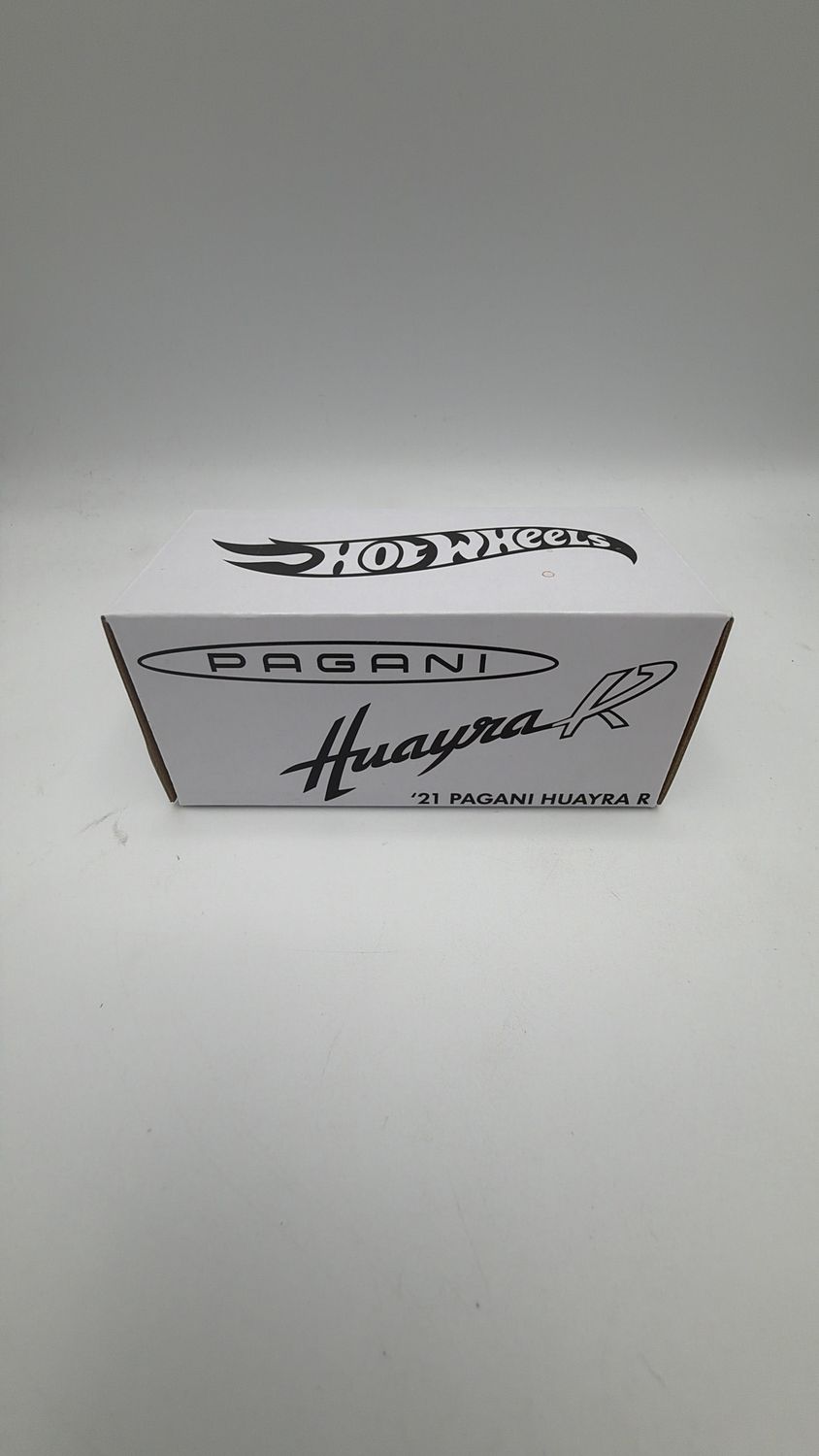 Mattel Hotwheels 2023 RLC ‘21 Pagani Huayra R