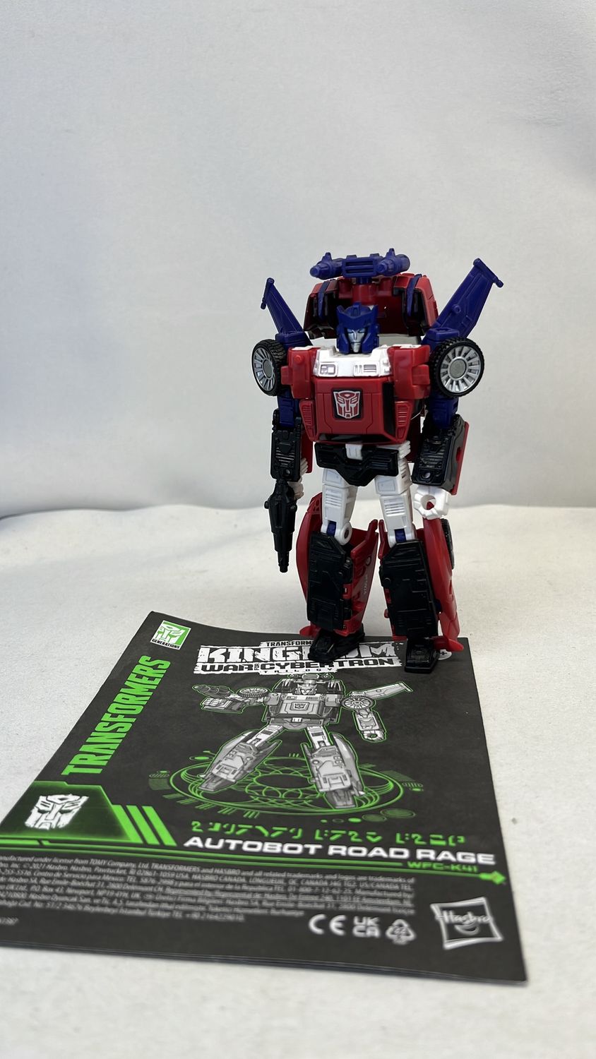 Hasbro Transformers War For Cybertron Kingdom Road Rage Figure 2021 (used)