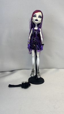 Mattel Monster High Spectra Vondergeist Ghouls’ Night Out Figure 2012 (used) Incomplete