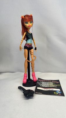Mattel Monster High Ghoul Sports Toralei Figure 2013 (used) Incomplete