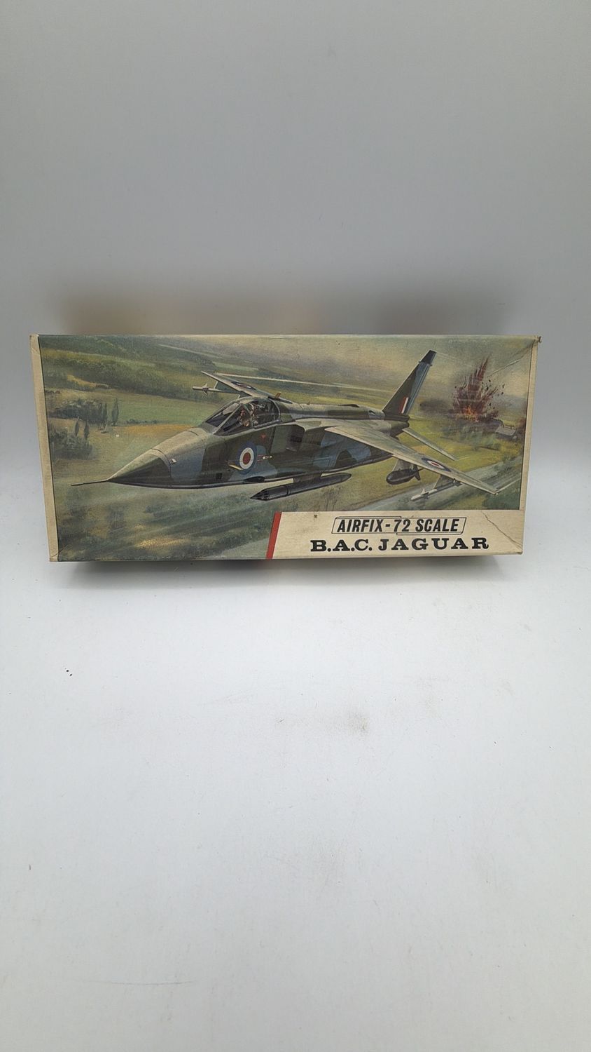 Airfix Model Plane 1:72 B.A.C Jaguar