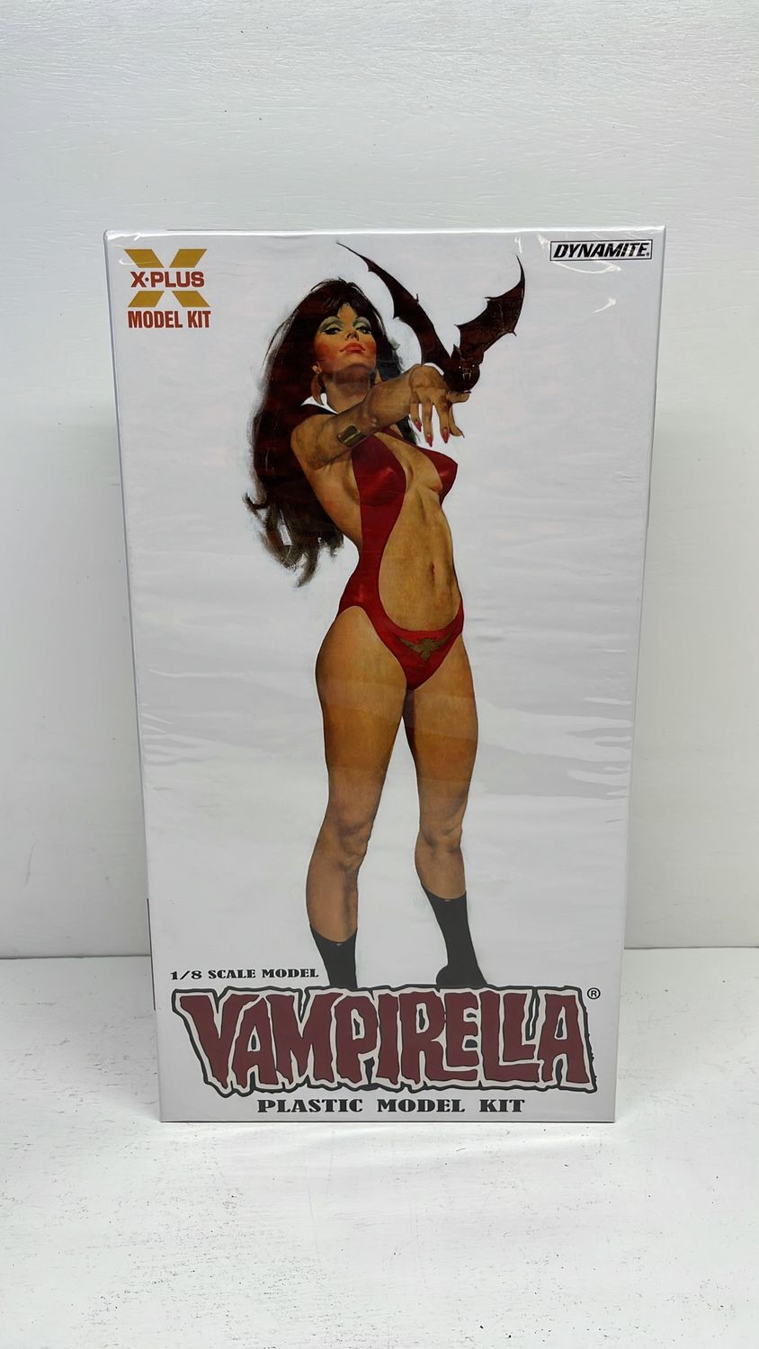 X•Plus Vampirella Model Kit 1:8 Scale 2022