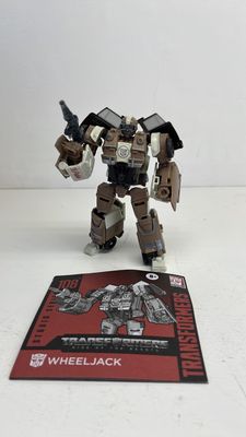 Hasbro Transformers Studio Series 108 Wheeljack Figure 2023 (used)