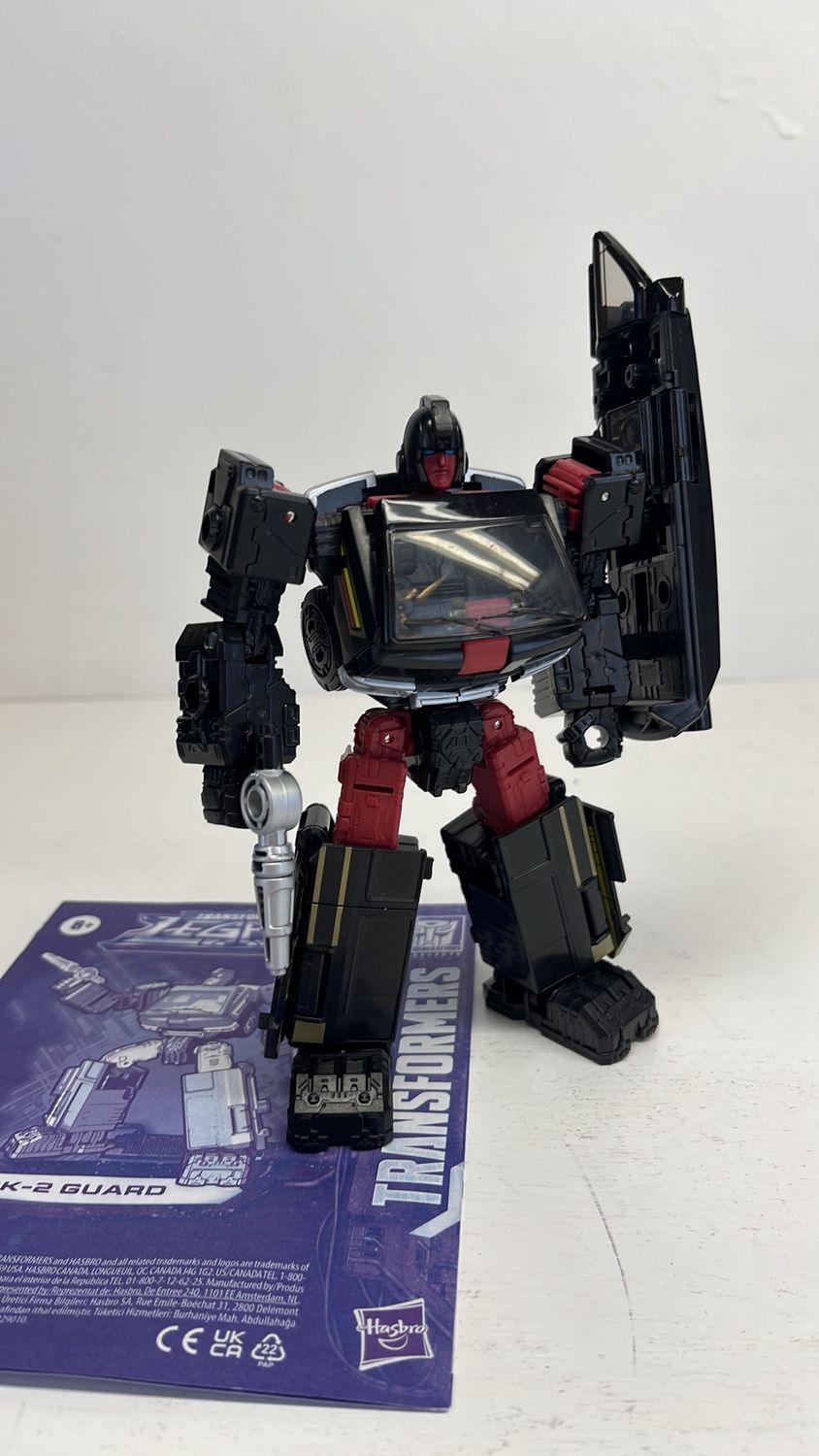 Hasbro Transformers Legacy Generations Selects DK-2 Guard Figure 2022 (used)