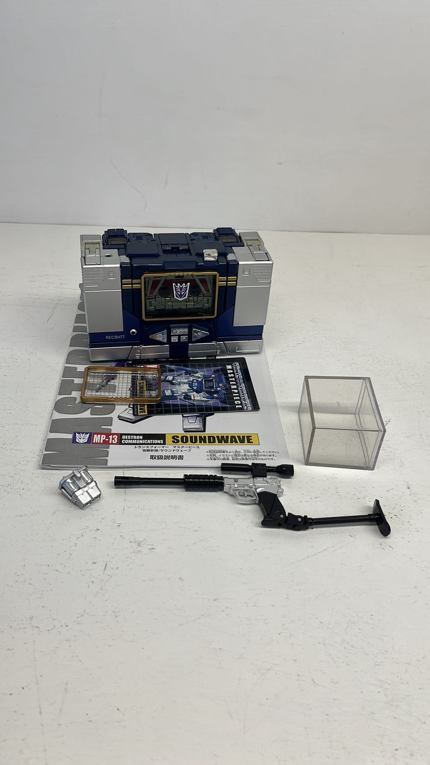 Takara Transformers Masterpiece MP-13 [KO] Soundwave Figure 2013 (used)