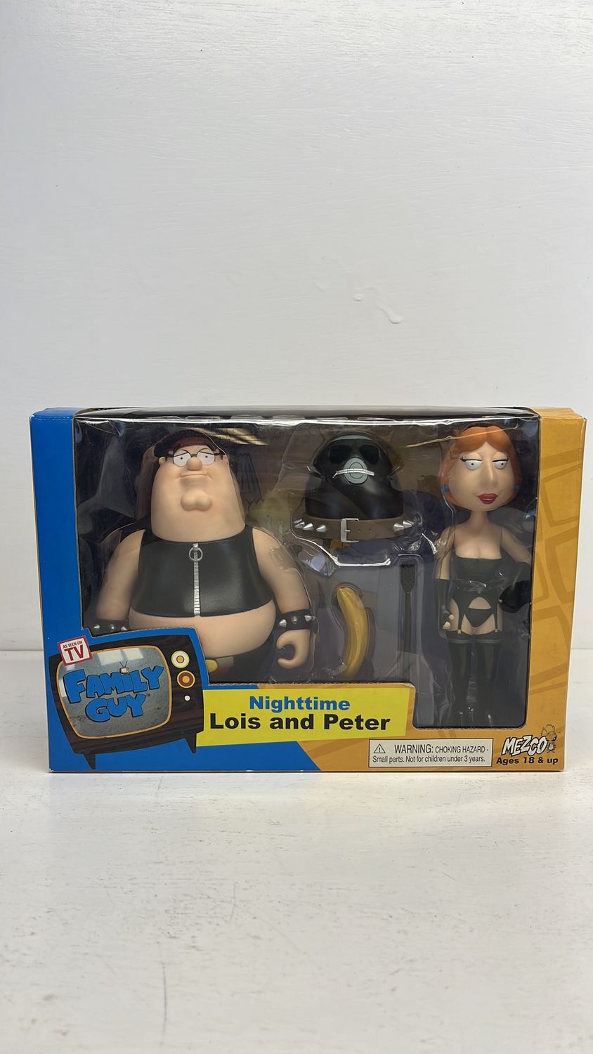 Mezco Family Guy Nightmare Lois and Peter Figures 2005