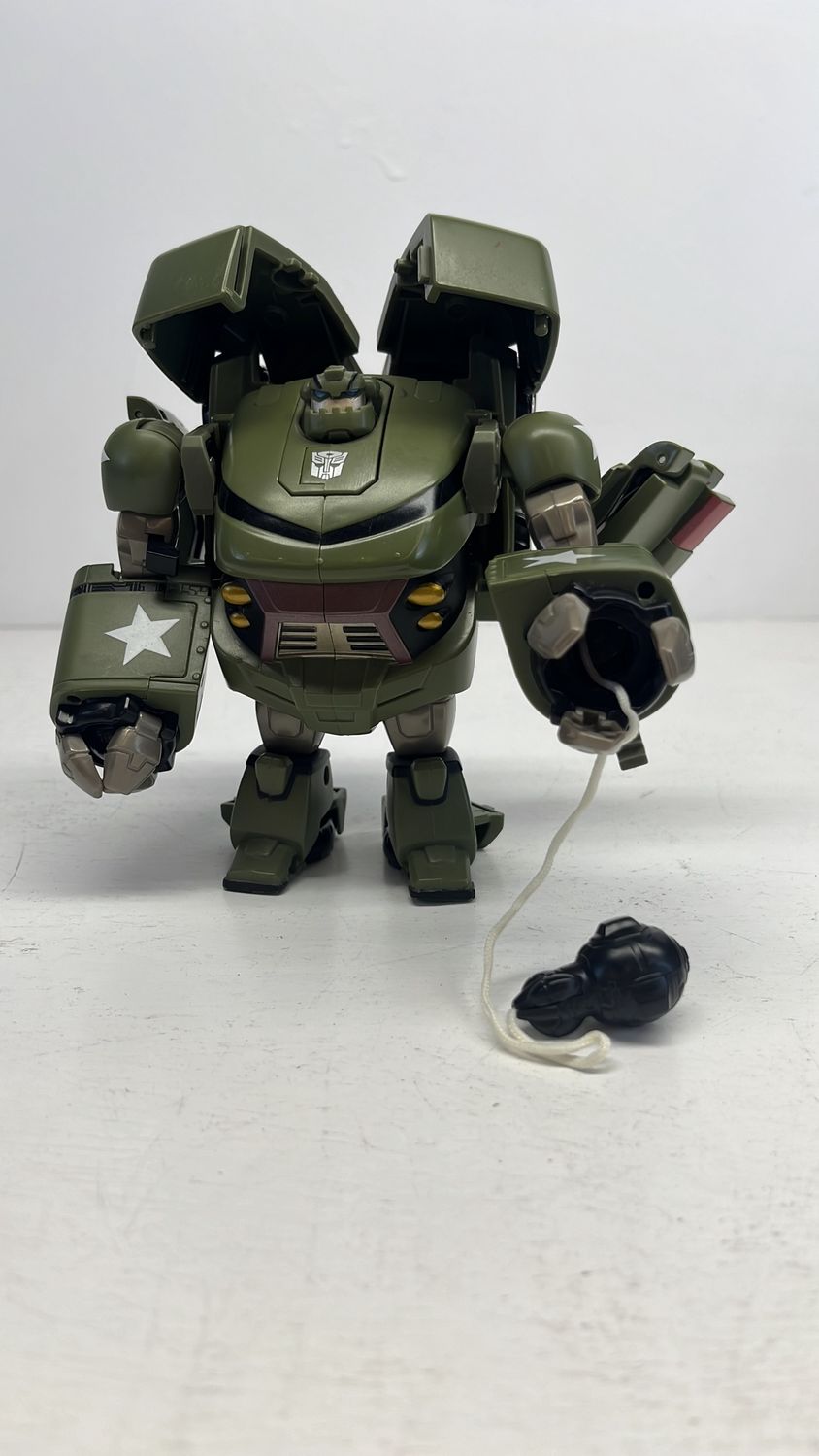 Hasbro Transformers Animated Voyager Bulkhead Figure 2008 (used)