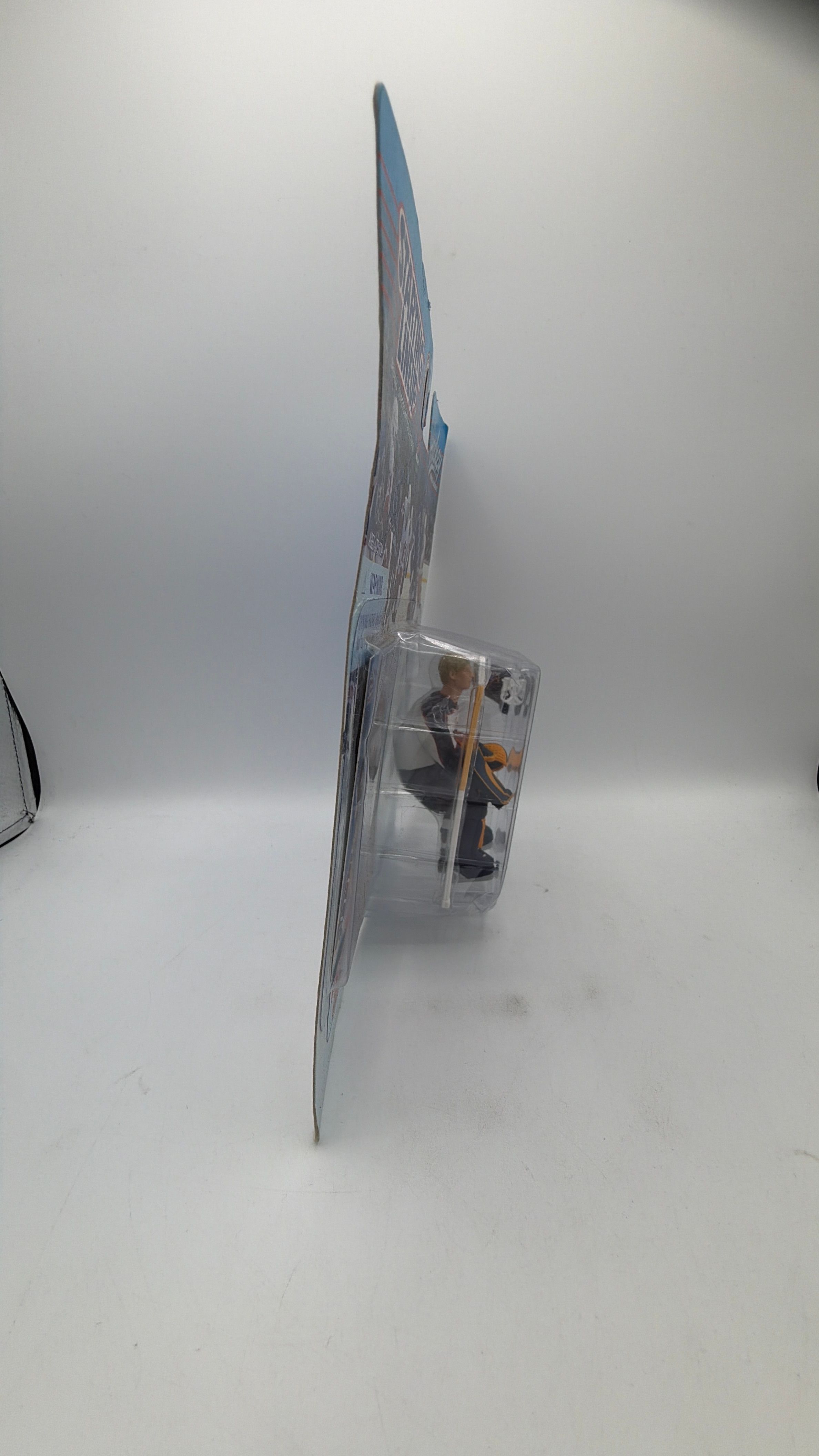 Hasbro Vintage Damian Rhodes Figure #1 Atlanta Thrashers Starting Lineup 2000-2001 Figure view 3