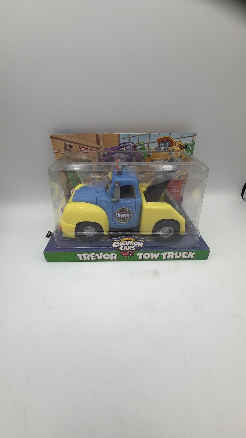 Chevron Cars Trevor Tow Truck Moveable Parts 1999