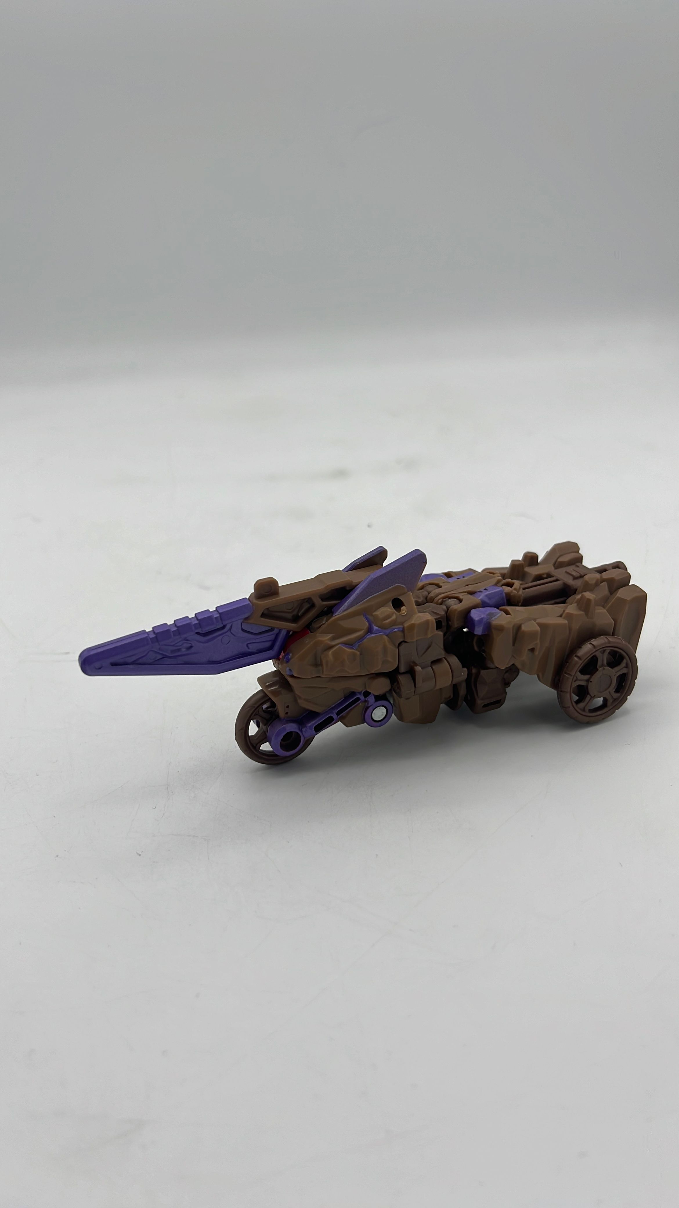 Hasbro Transformers Legacy United Geocron Figure 2024 (used) view 4