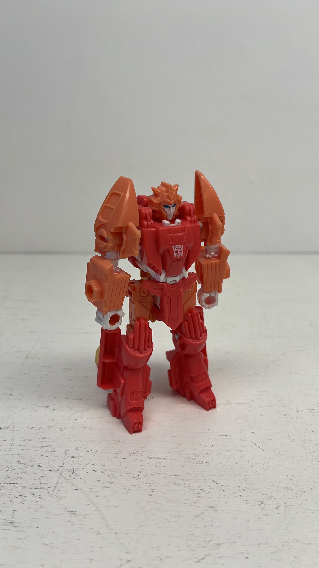 Hasbro Transformers Cyberworld Elita-1 Figure 2025 (used)
