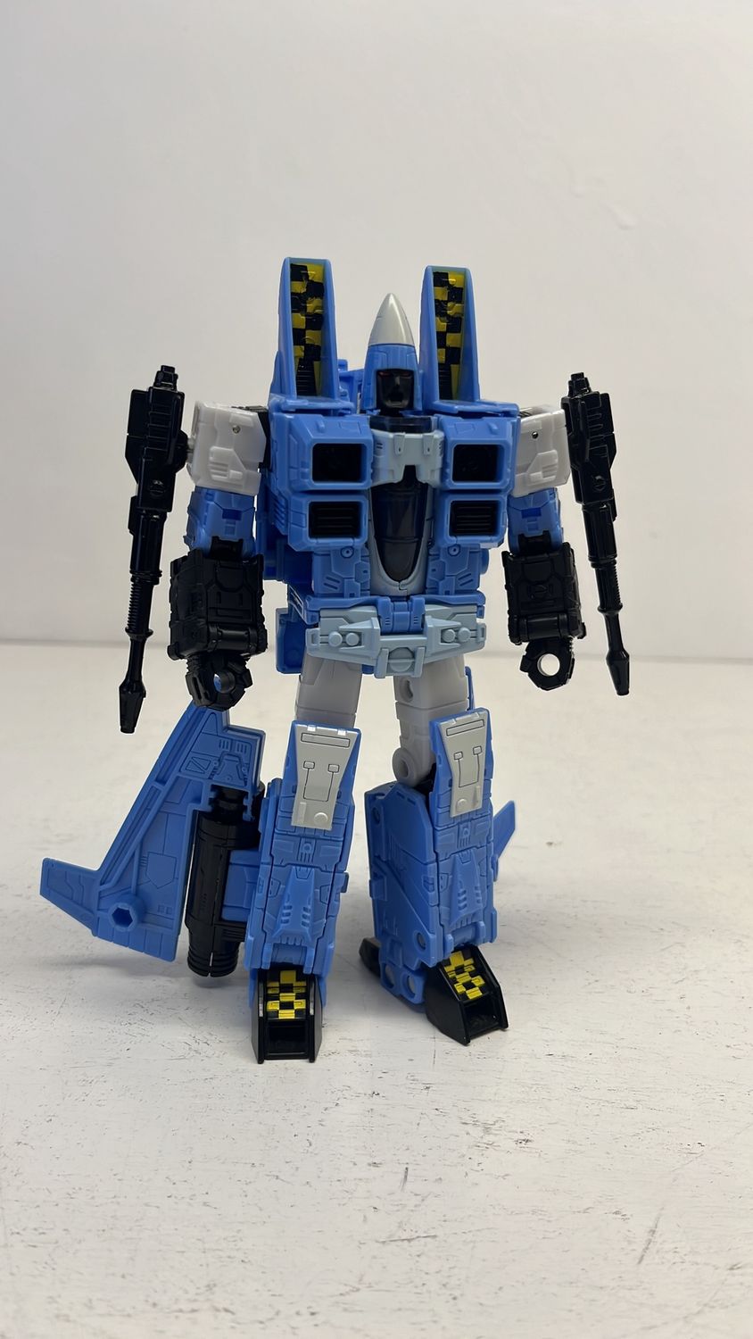 Hasbro Transformers Legacy Evolution Cloudcover Figure 2023 (used)