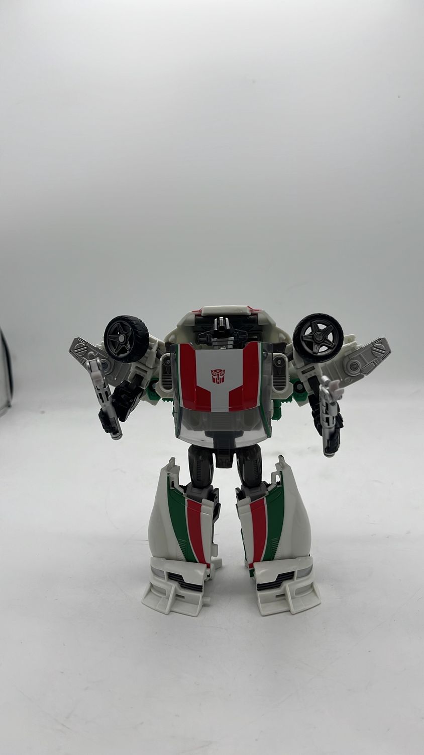 Hasbro Transformers Generations Wheeljack Figure 2011 (used) Incomplete