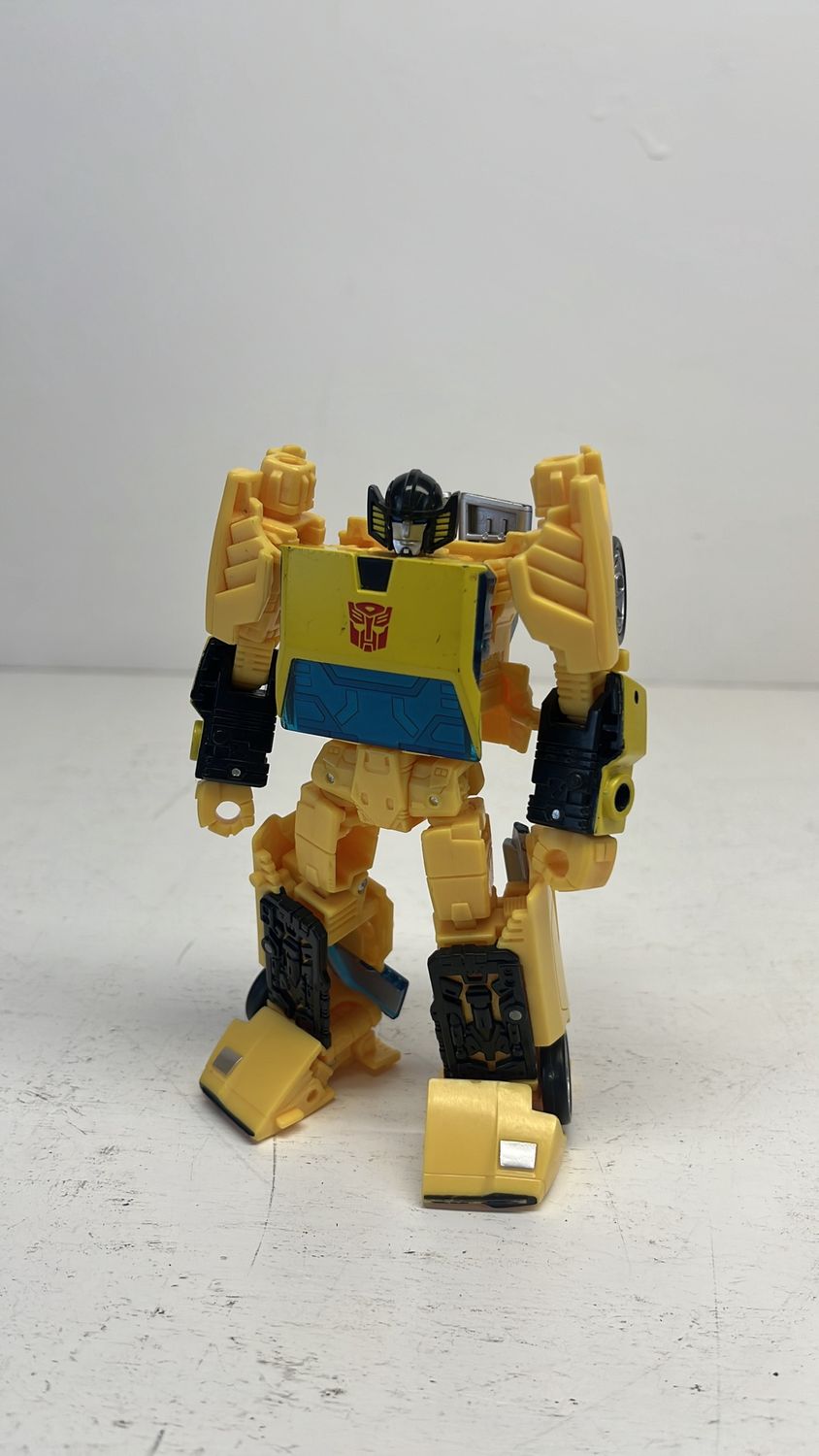 Hasbro Transformers War For Cybertron Earthrise Sunstreaker Figure 2020 (used)