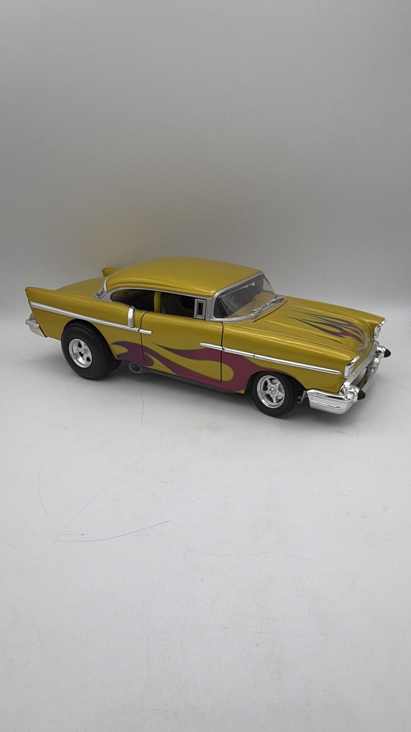 Mattel Hotwheels MY HOT CHICK ON THE-SIDE! 100% HW 1/18 '57 Chevy Bel-Air Gasser