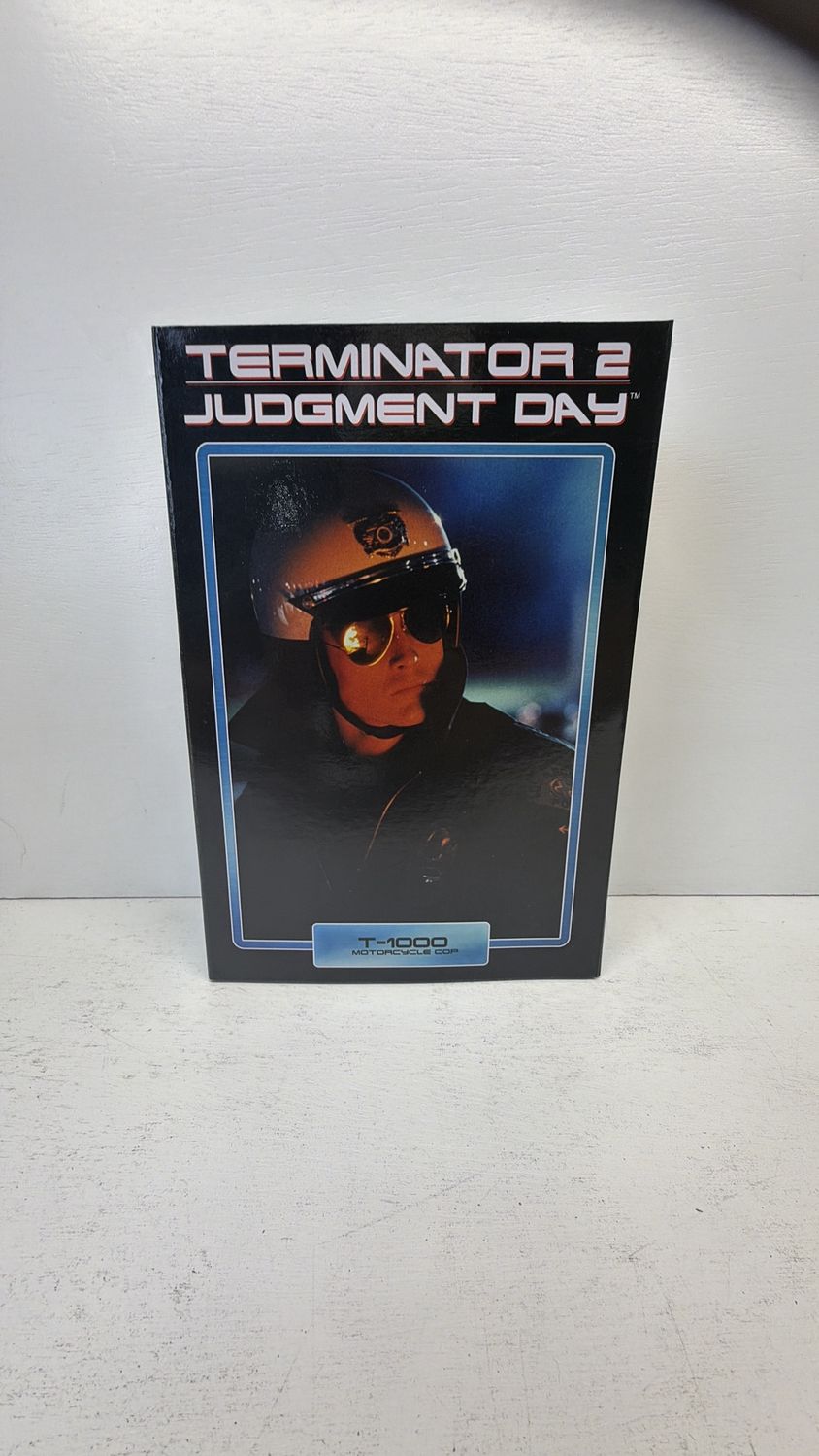 NECA Figure | Terminator 2 Ultimate T-1000 Motorcycle Cop 7-Inch