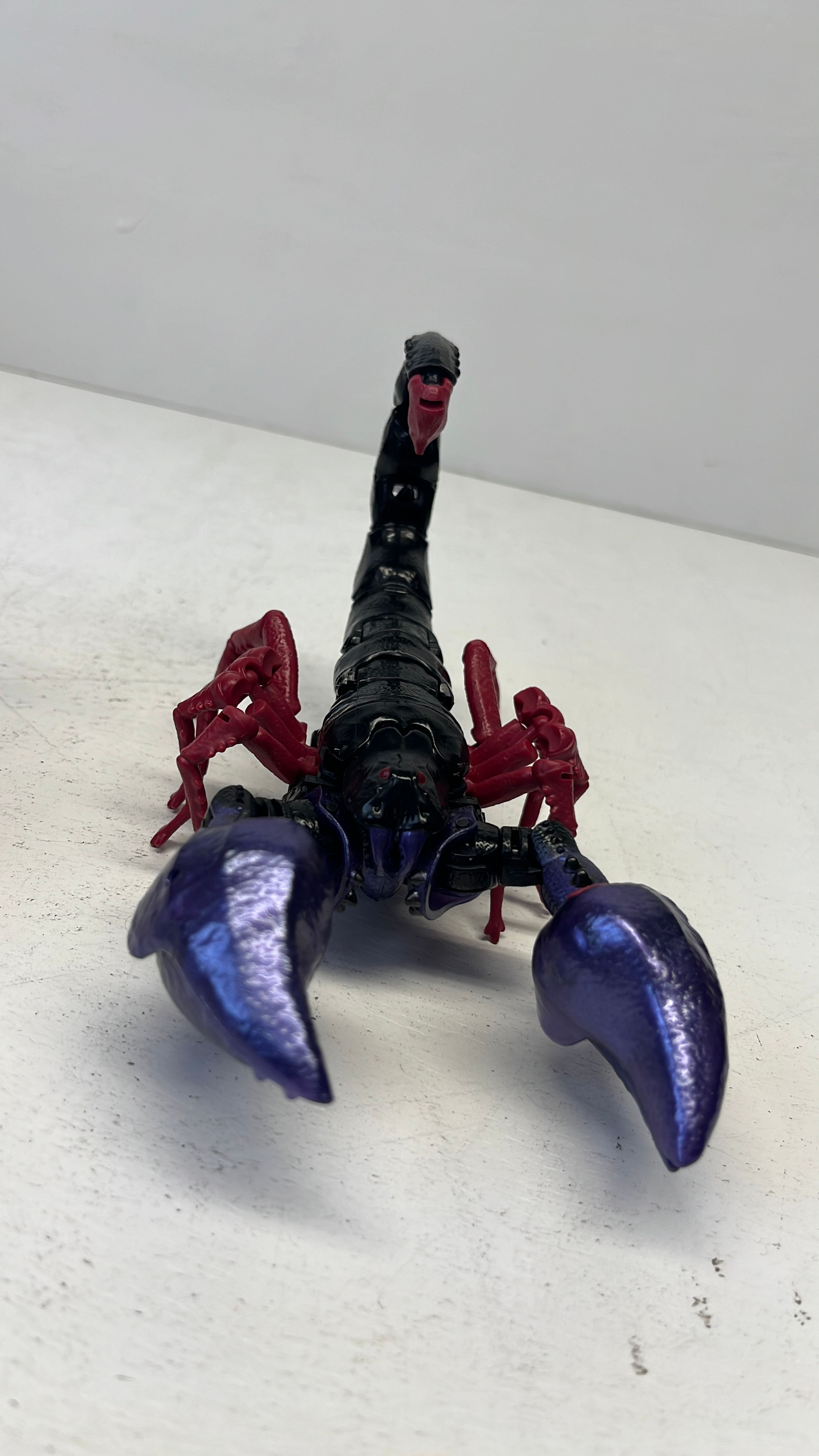 Hasbro Transformers Legacy Scorponok Figure 2022 (used) Missing Head view 2