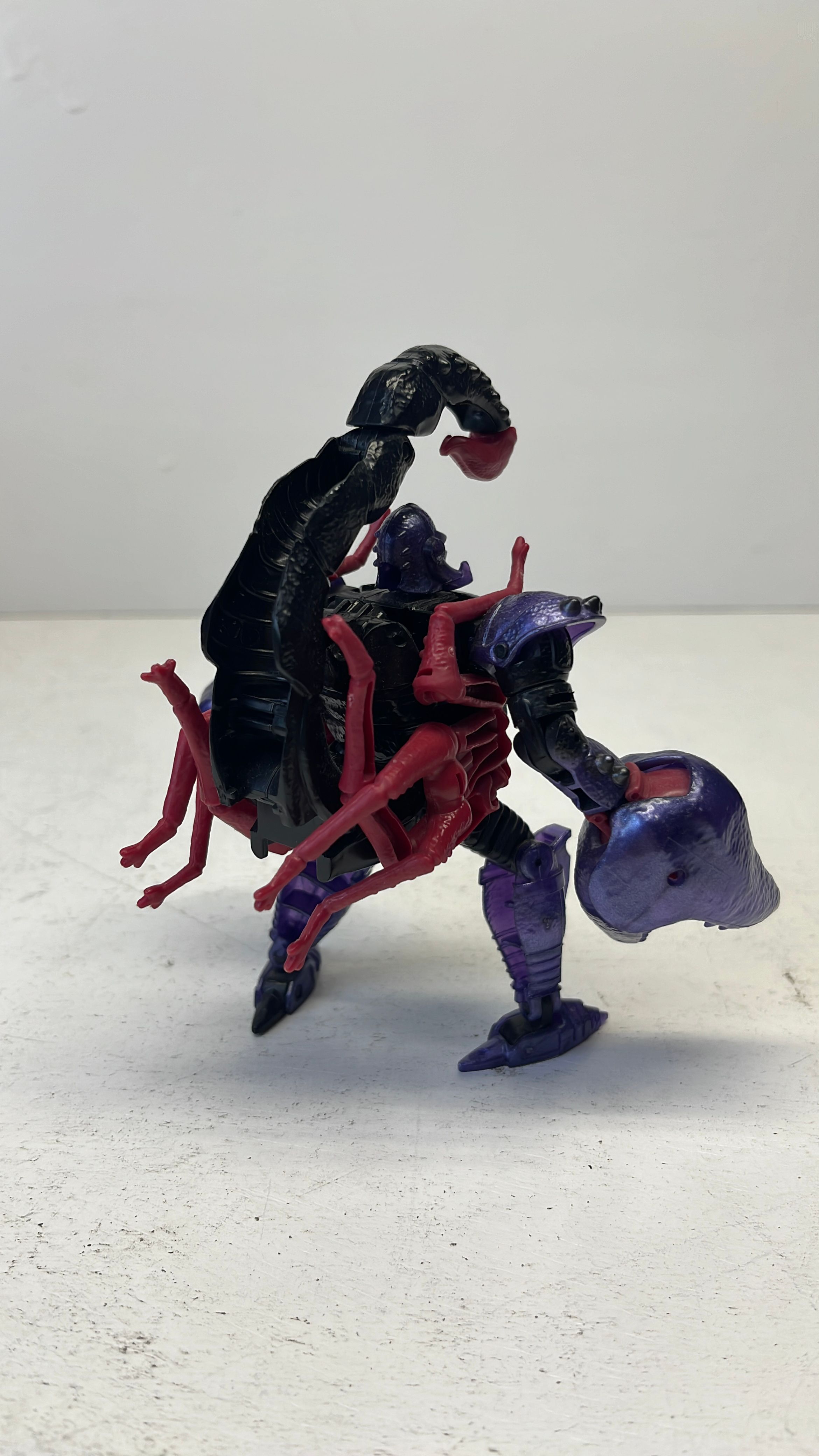 Hasbro Transformers Legacy Scorponok Figure 2022 (used) Missing Head view 5