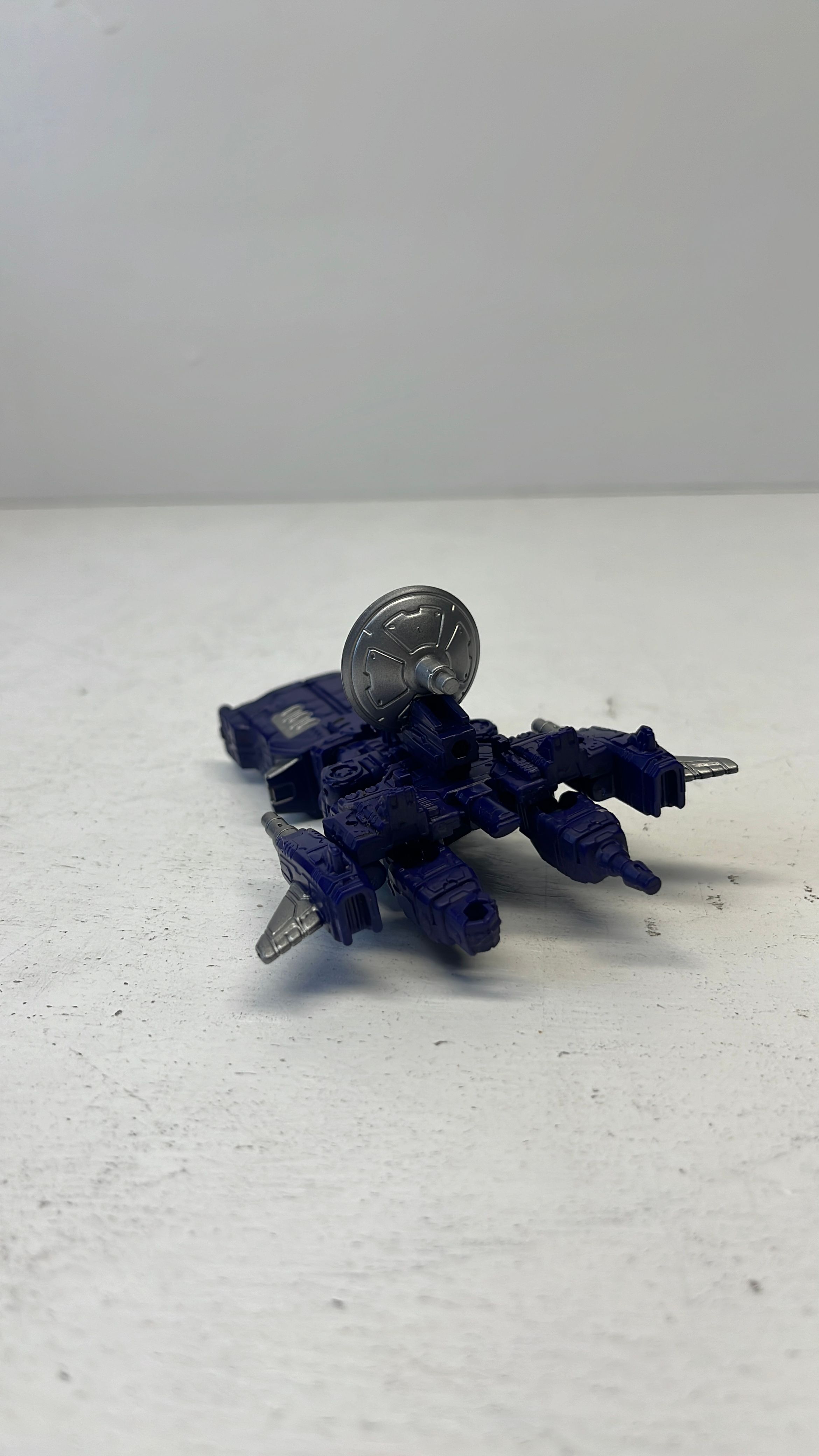Hasbro Transformers Legacy Shockwave Figure 2022 (used) view 3