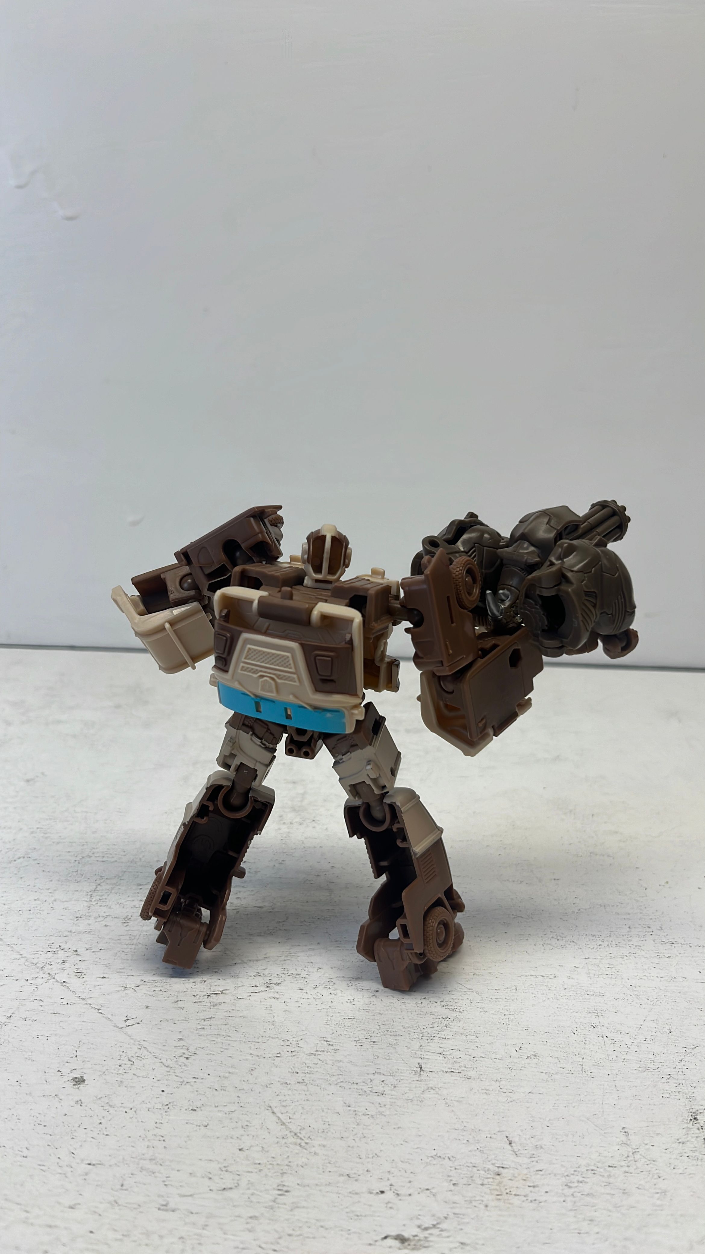 Hasbro Transformers Beast Alliance Wheeljack w Rhinox Figure 2023 (used) view 5
