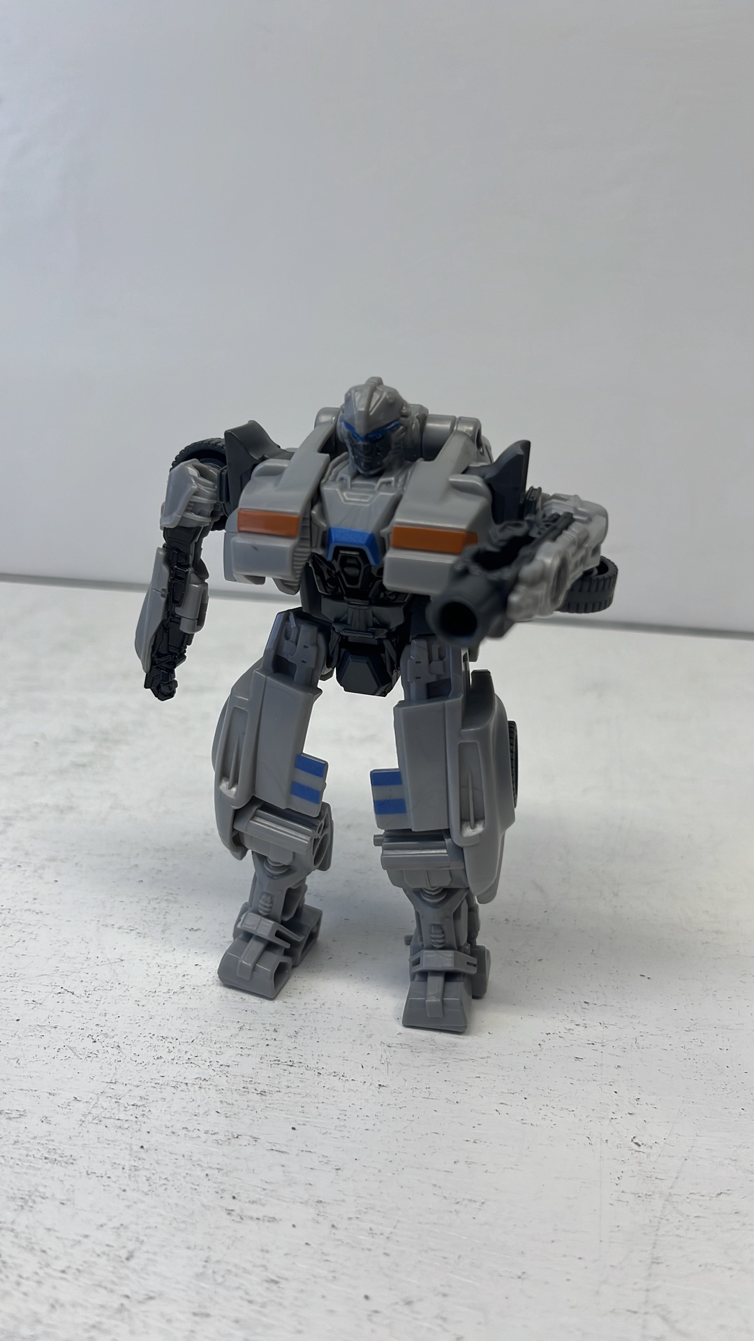 Hasbro Transformers Beast Alliance Mirage Figure 2023 (used)