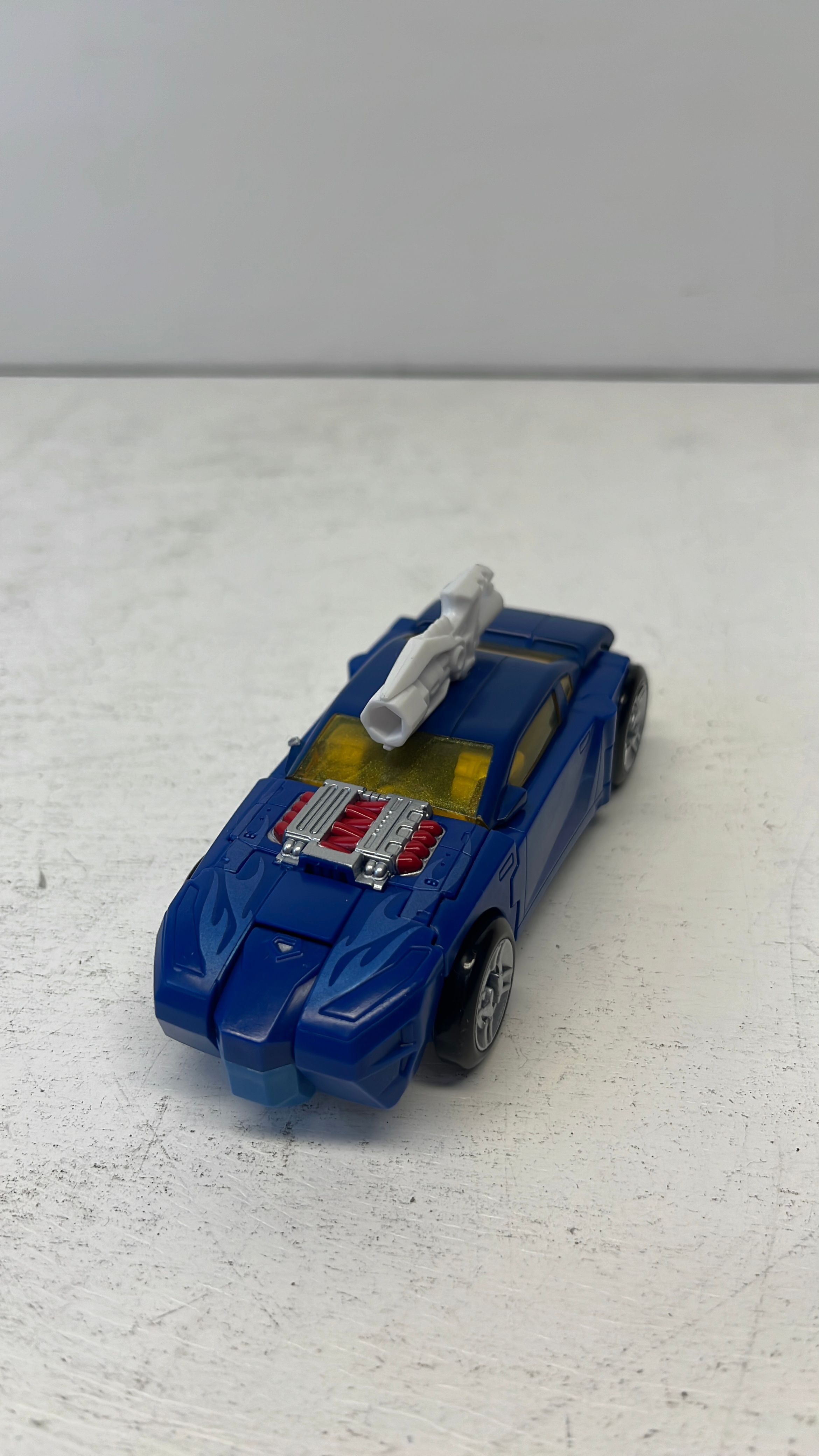 Hasbro Transformers Legacy United Sideburn Figure 2024 (used) view 4