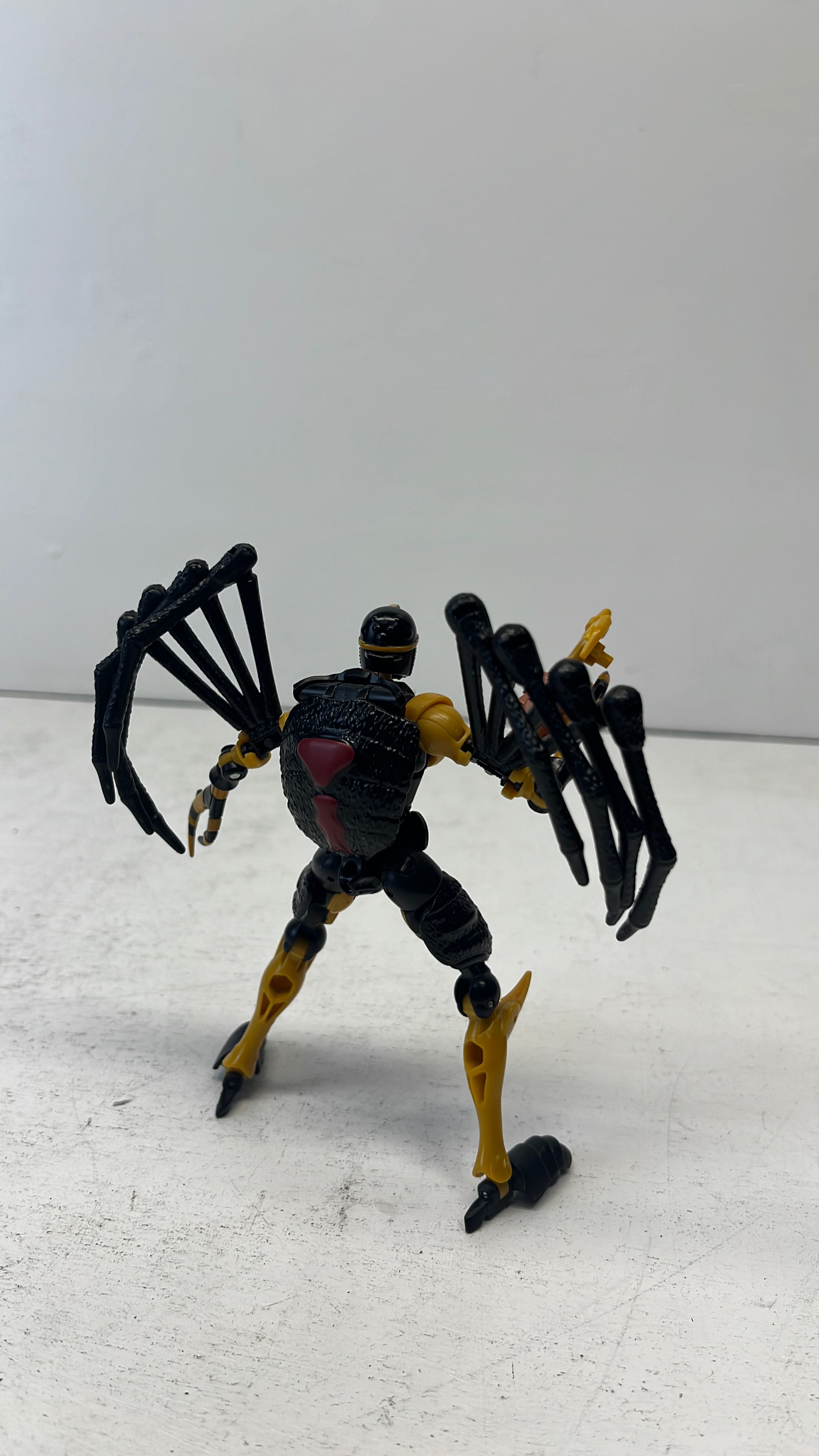 Hasbro Transformers War For Cybertron Kingdom Blackarachnia Figure 2021 (used) view 6
