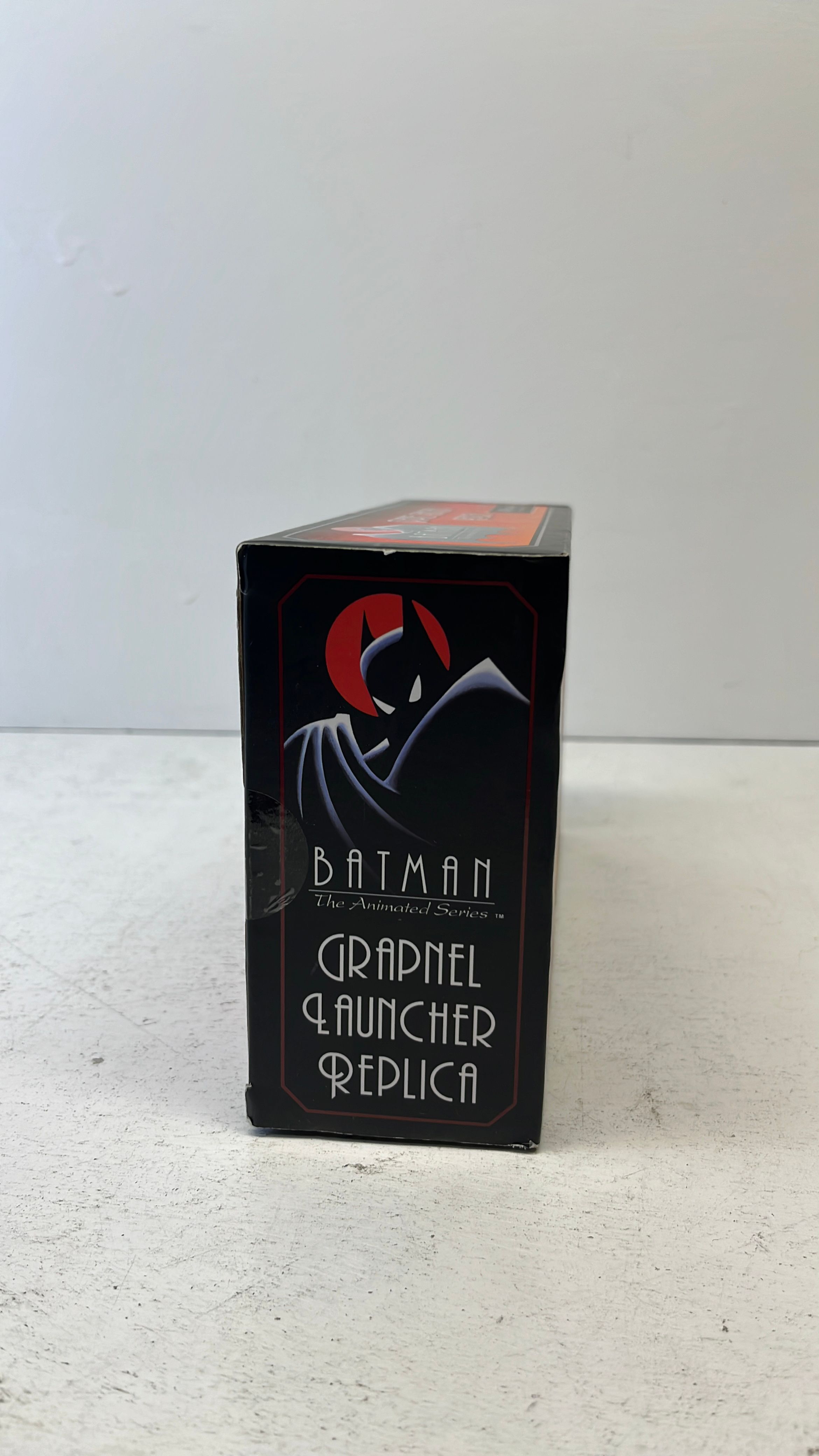 Neca Batman The Animated Series Grapnel Launcher Replica 2021 (used) view 4