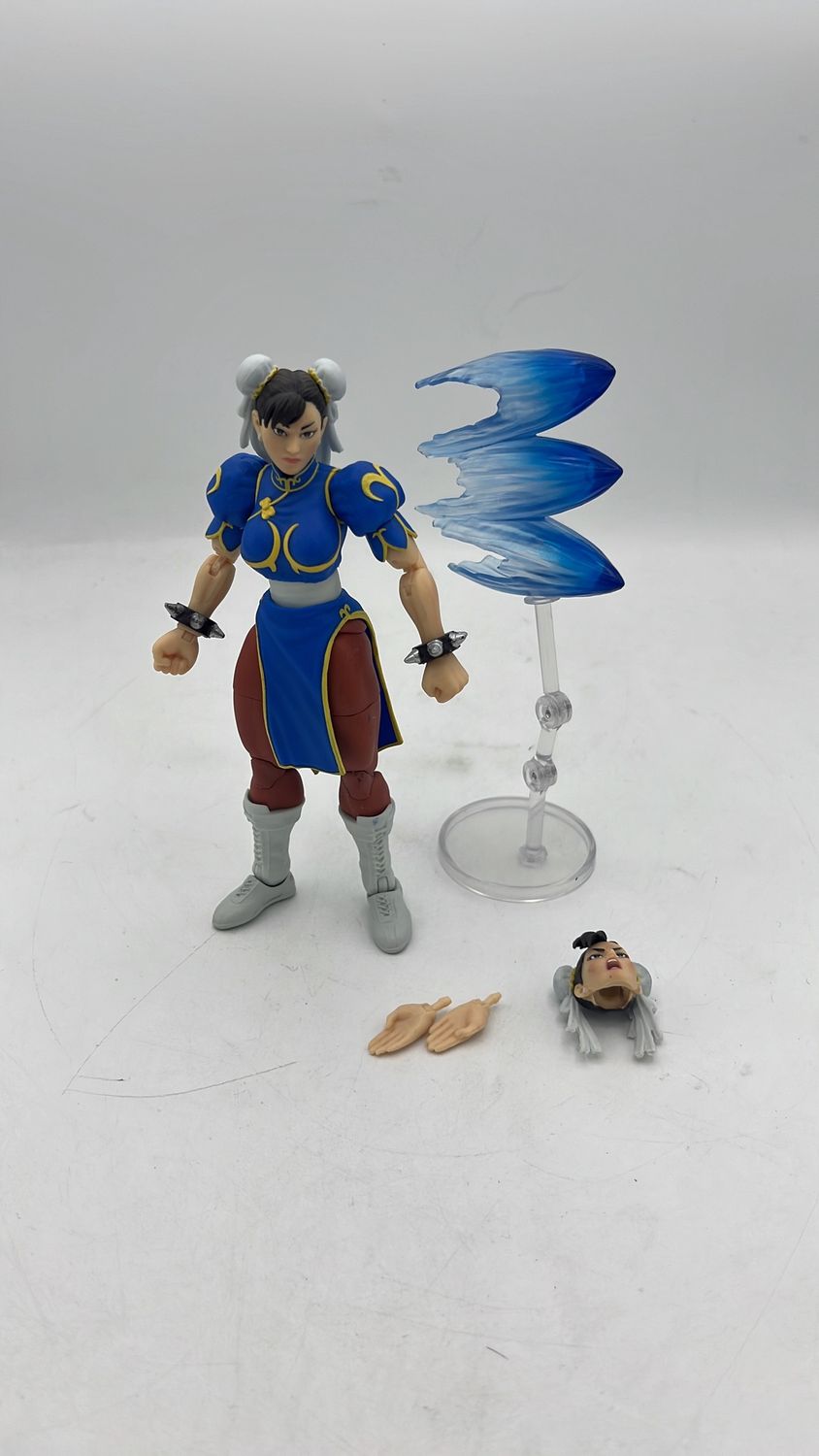 Jada Street Fighter ll Chun Li Figure 2023 (used)