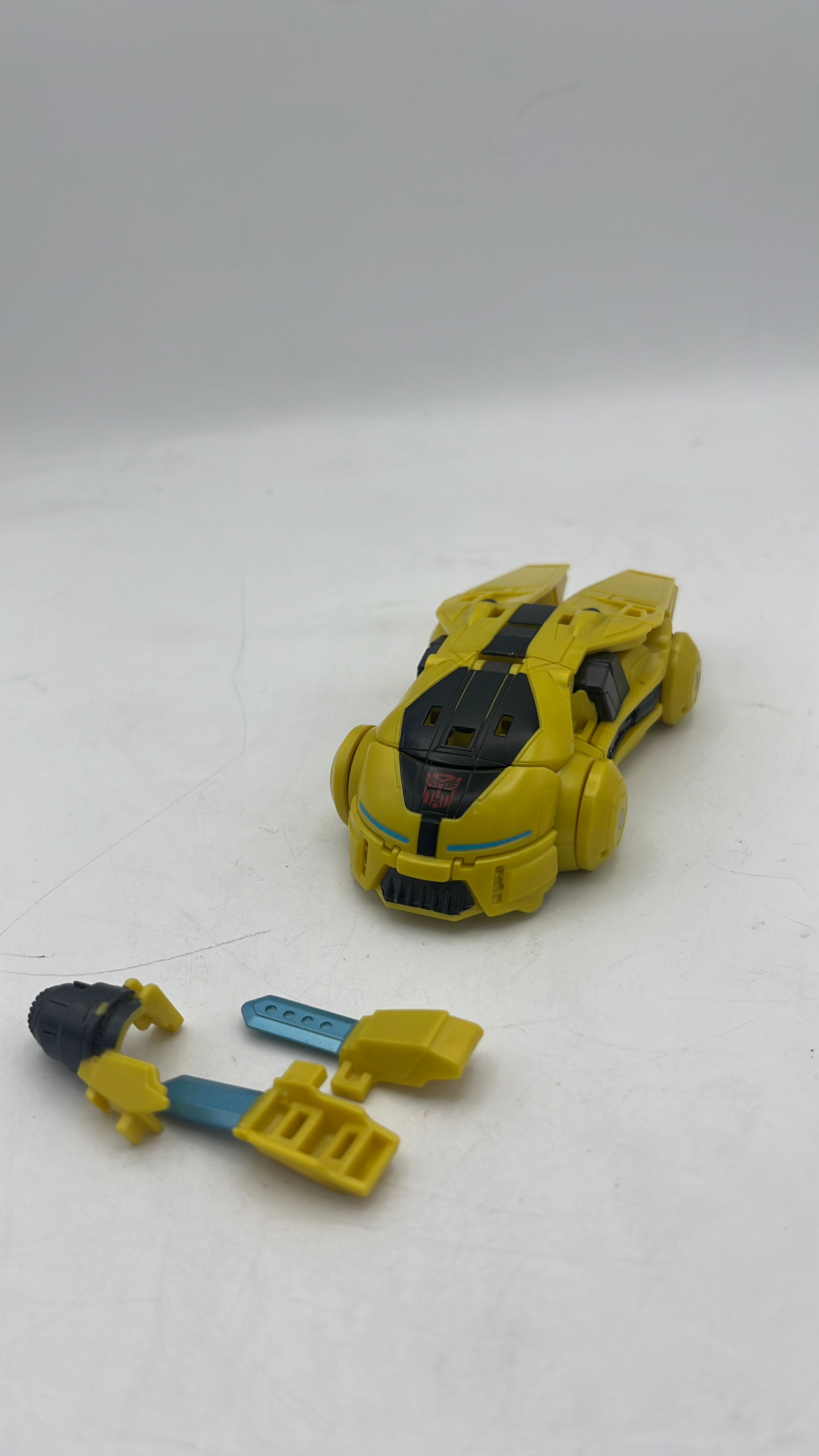 Hasbro Transformers One B-127 Figure 2024 (used) view 2