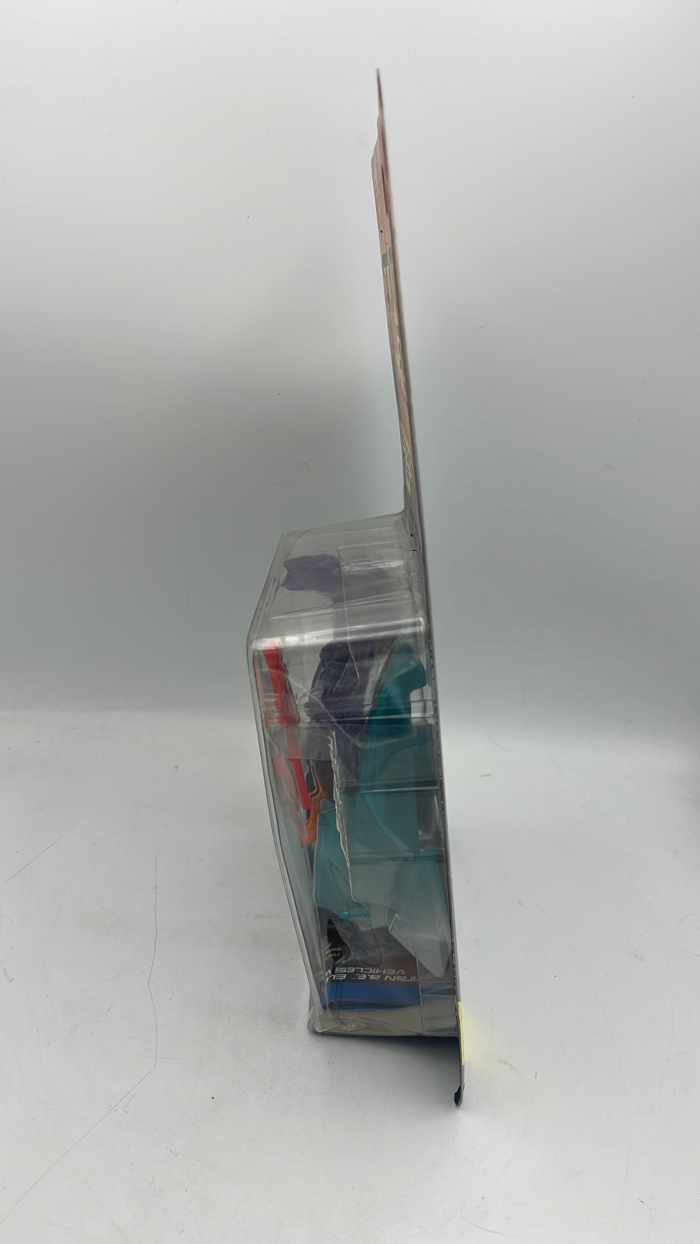 Hasbro Titan A.E. Inferno Battle 2000 view 2