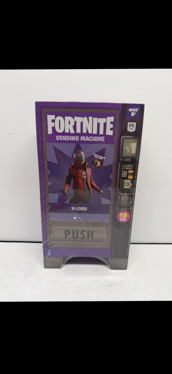 Fortnite Vending Machine w/ X-Lord Figure +19Accessory Pieces