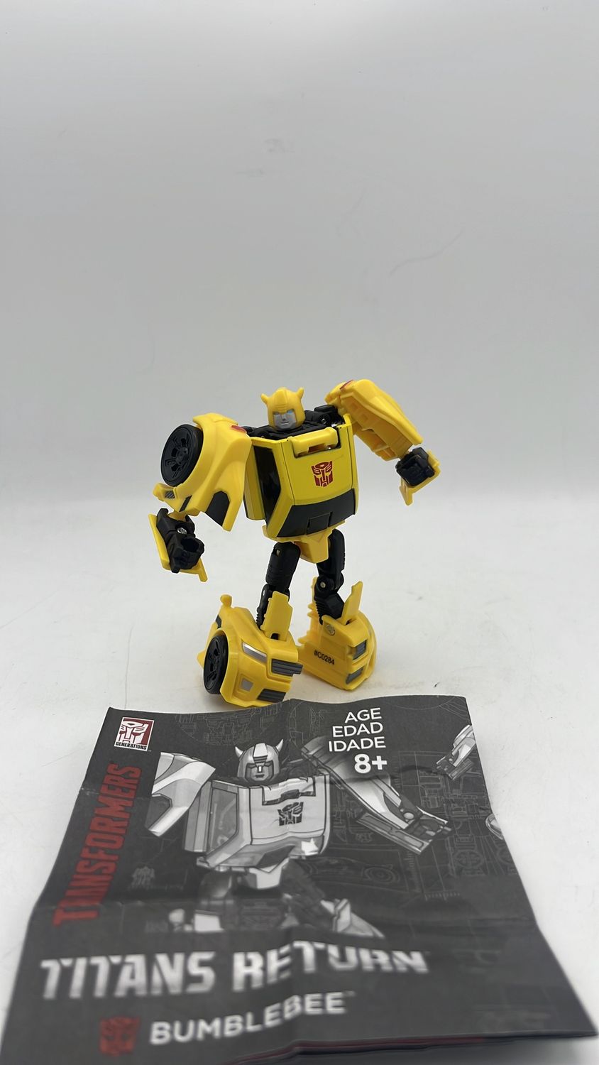 Hasbro Transformers Titans Return Bumblebee Figure 2016 (used)