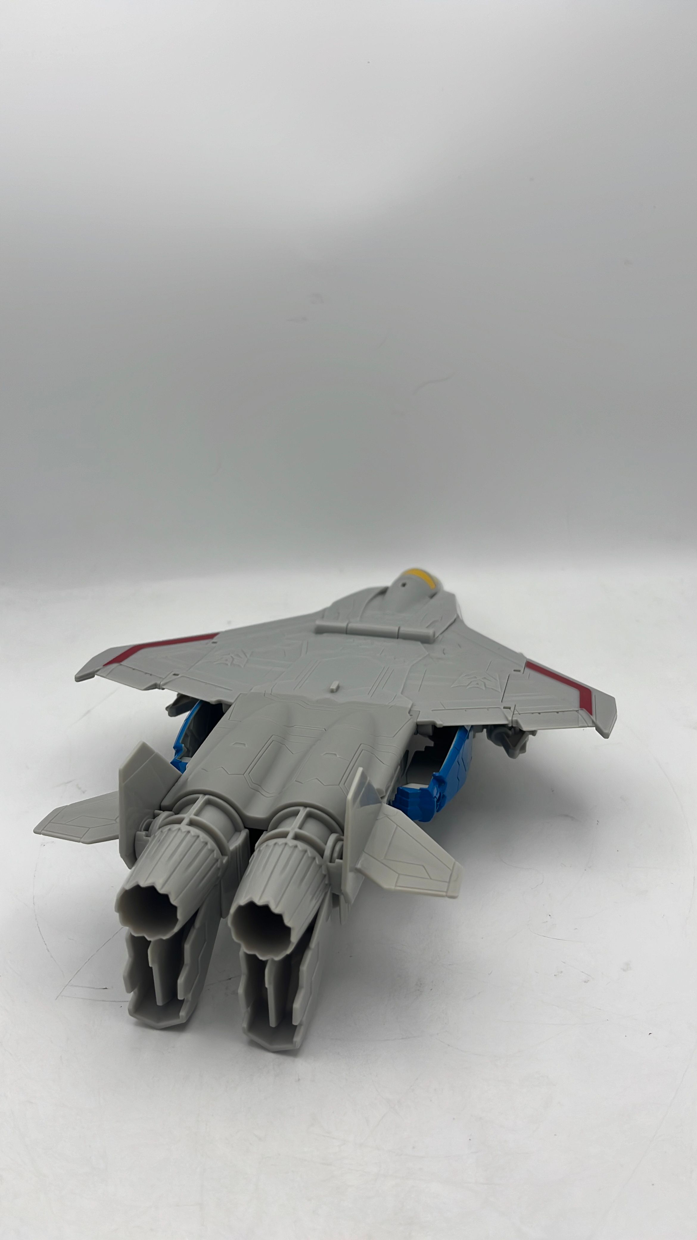 Hasbro Transformers Titan Changers Starscream Figure 2024 (used) view 3