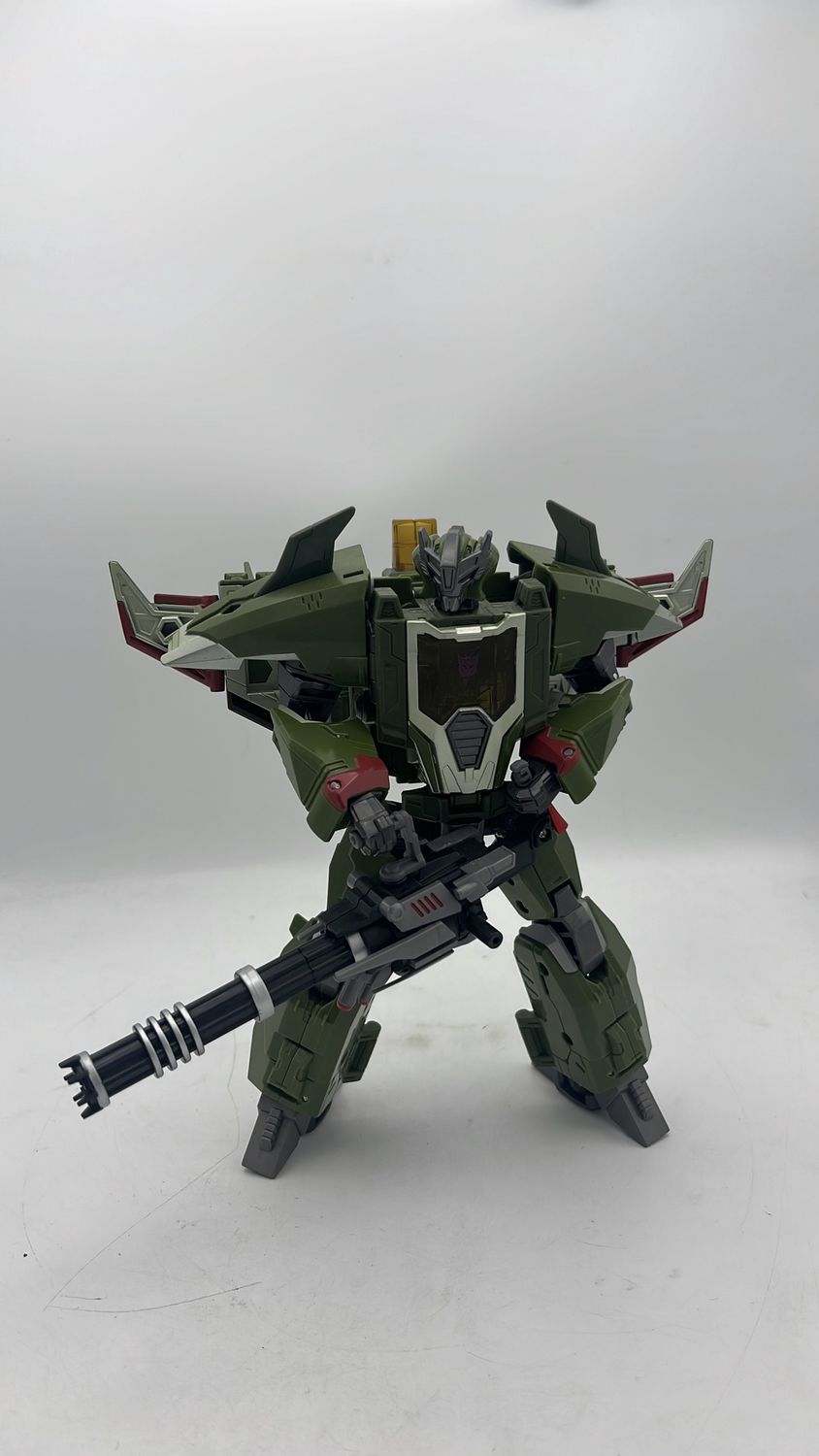Hasbro Transformers Legacy Evoloution Skyquake W Upgrade Figure 2023 (used) Incomplete