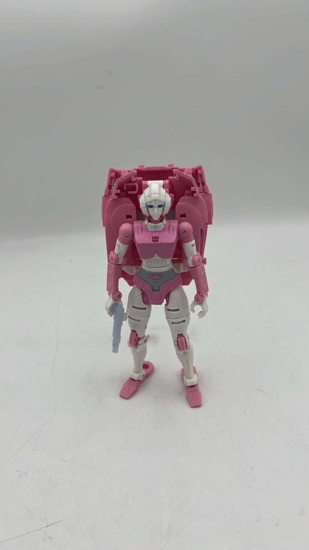Hasbro Transformers War For Cybertron Earthrise Arcee Figure 2020 (used) Incomplete