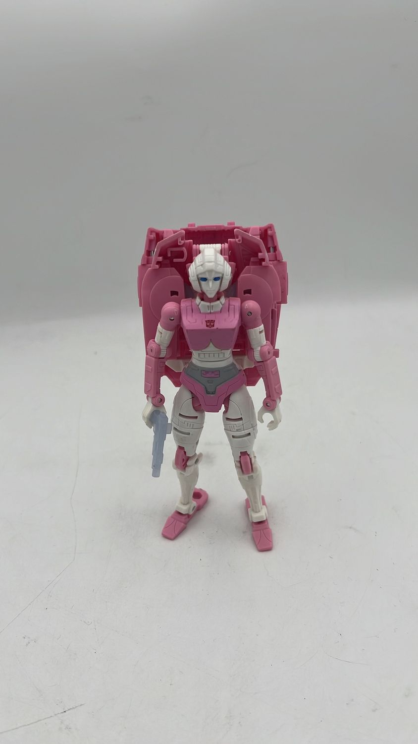 Hasbro Transformers War For Cybertron Earthrise Arcee Figure 2020 (used) Incomplete