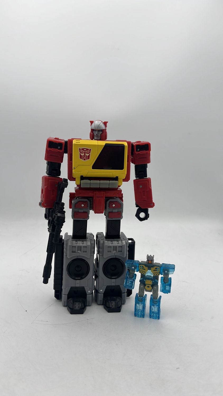 Hasbro Transformers Legacy Blaster Figure 2022 (used) Complete