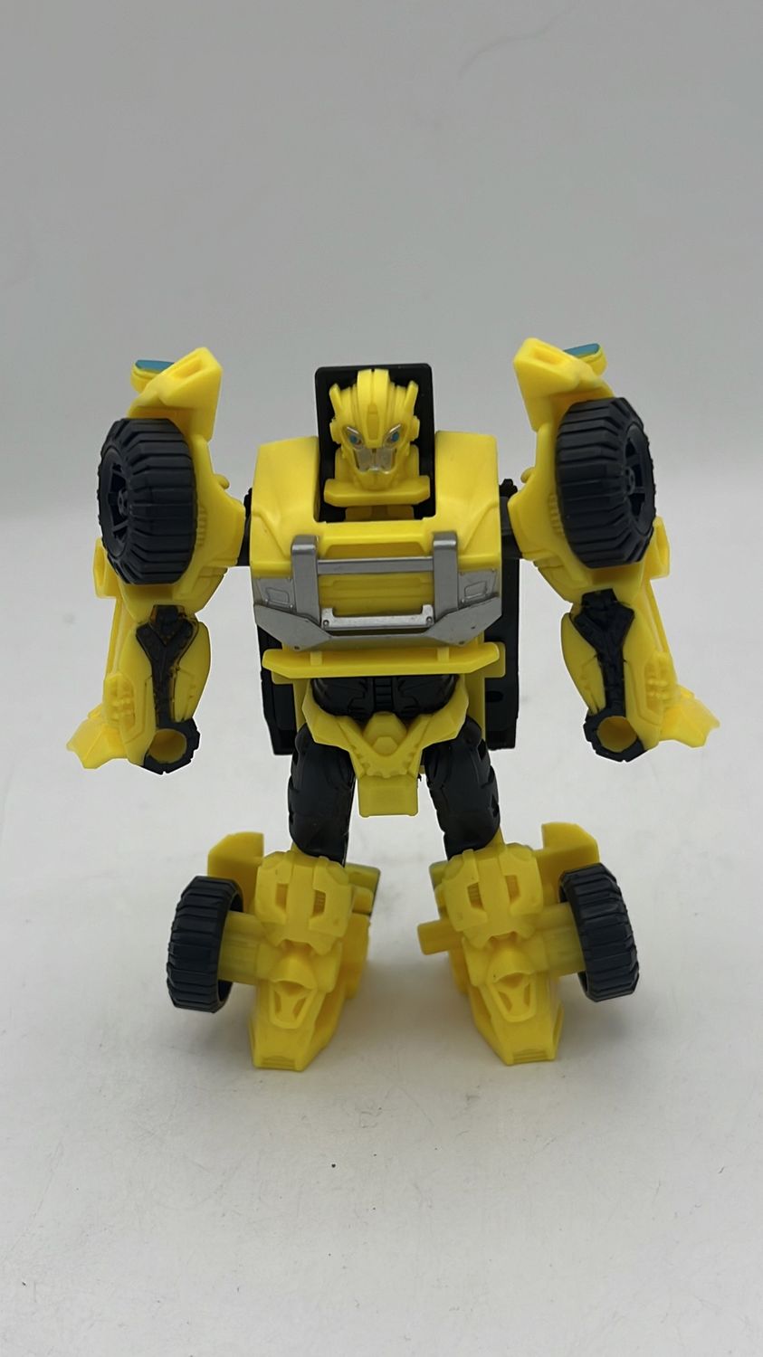 Hasbro Transformers Cyberworld Bumblebee Figure 2025 (used)