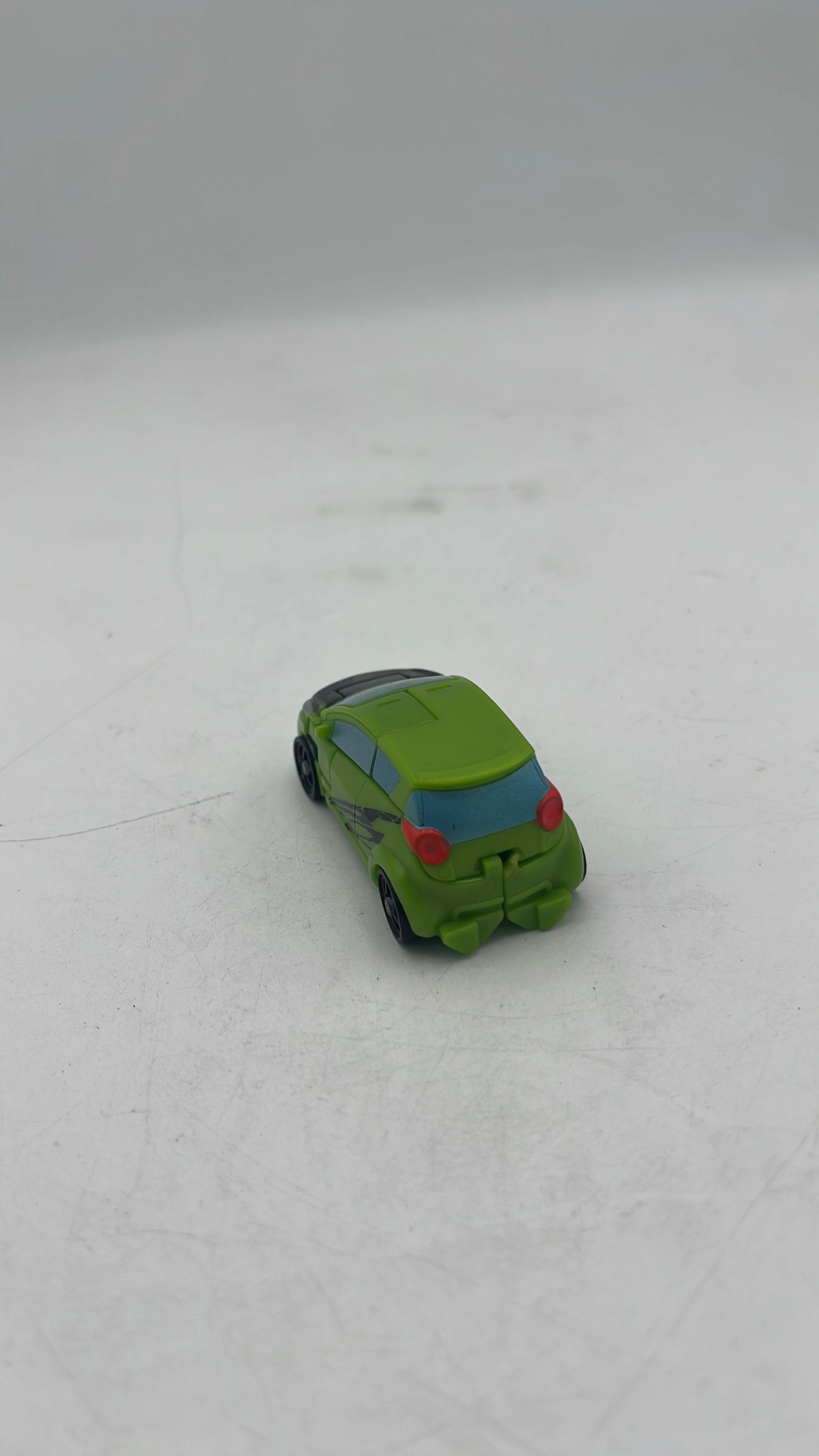 Hasbro Transformers Revenge Of The Fallen Legends Class Skids Figure 2009 (used) view 4