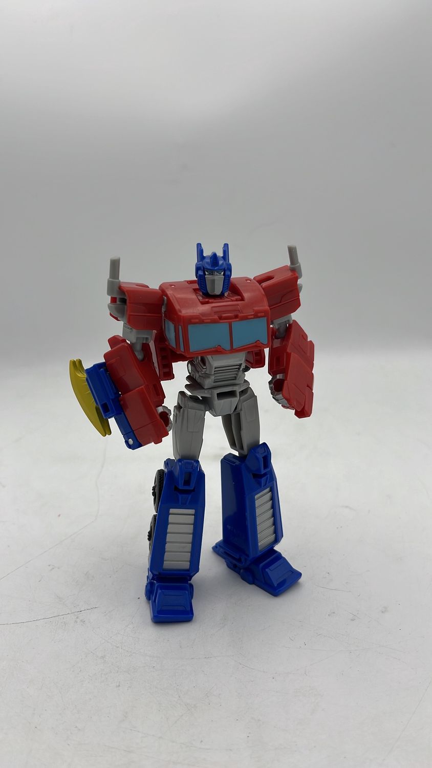 Hasbro Transformers Earthspark Oprimus Prime Figure 2023 (used)