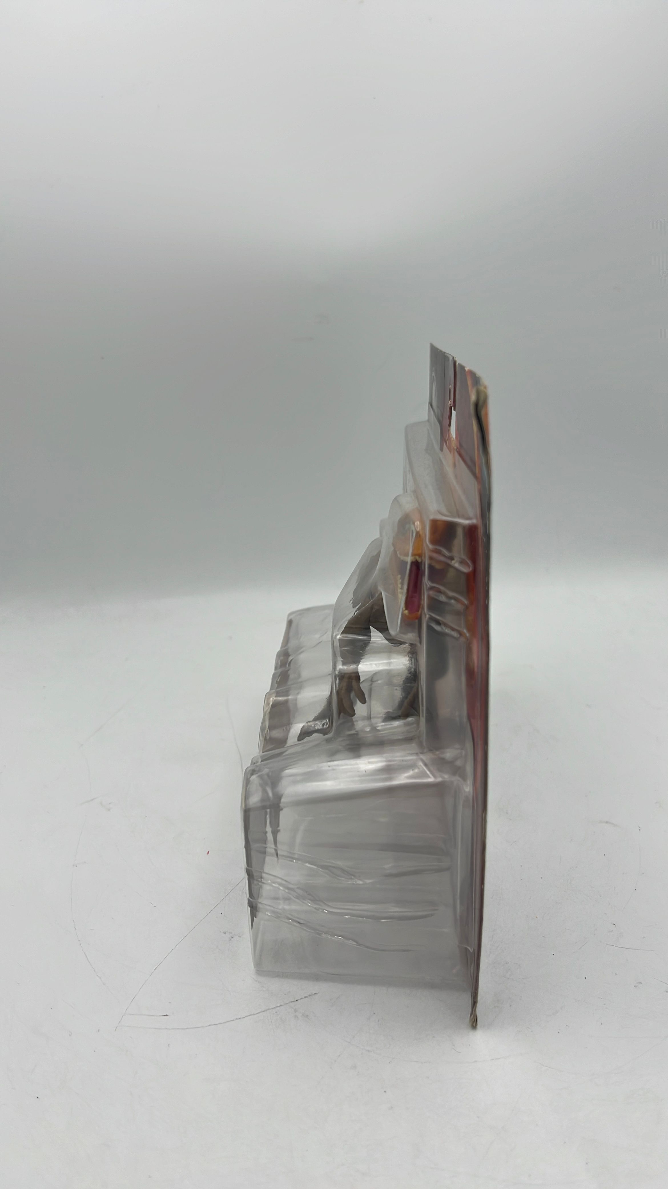 Mattel Jurassic World Dino Rivals Proceratosaurus Figure 2019 view 2