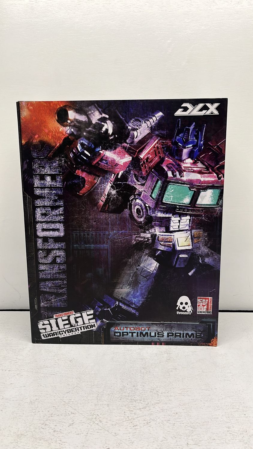 Threezero Transformers War For Cybertron Siege DLX Optimus Prime Figure 2021 (used) Open Box