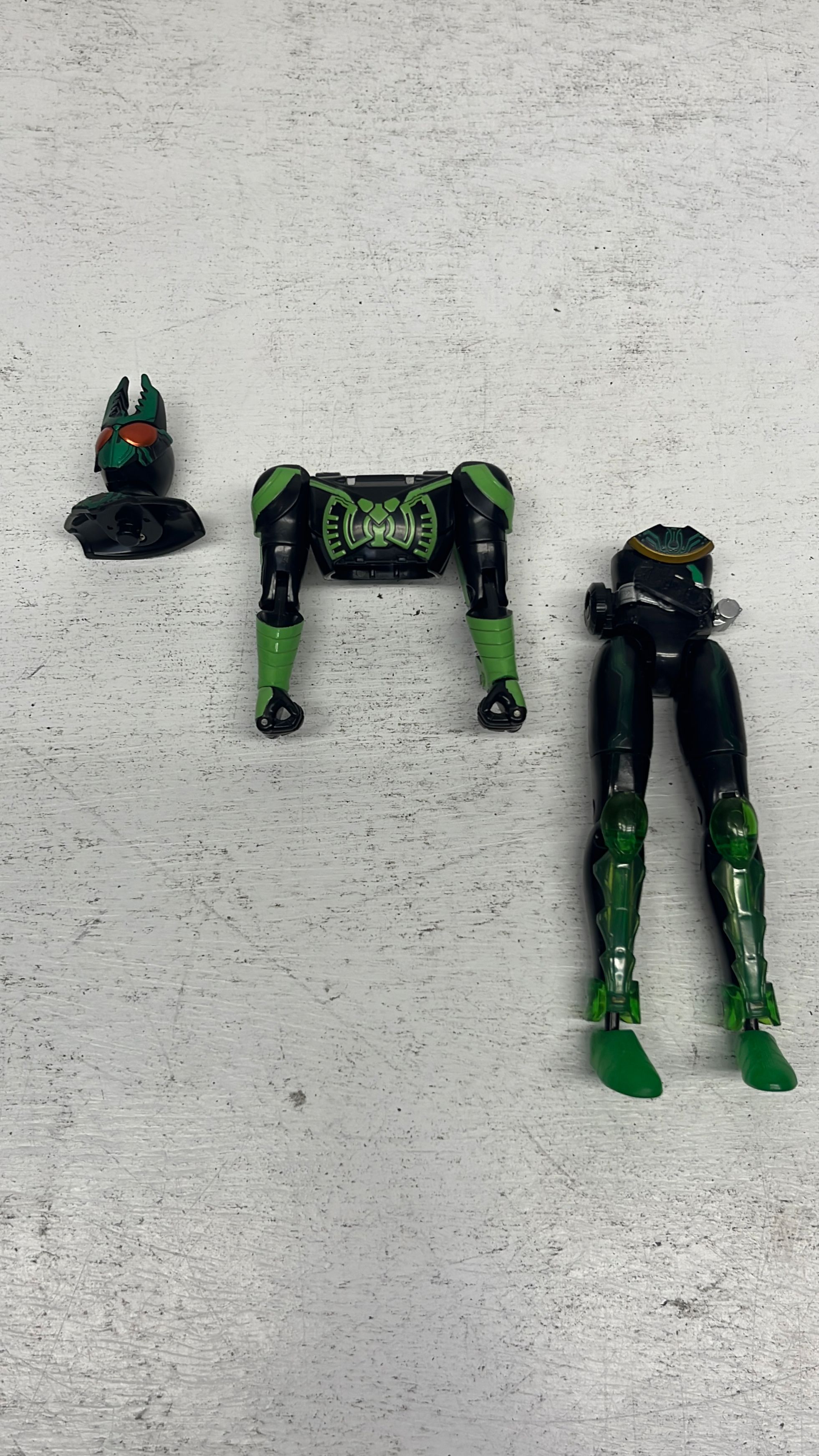 Bandai Kamen Rider OOO Combo Change Gatakiriba Figure 2010 (used) view 2