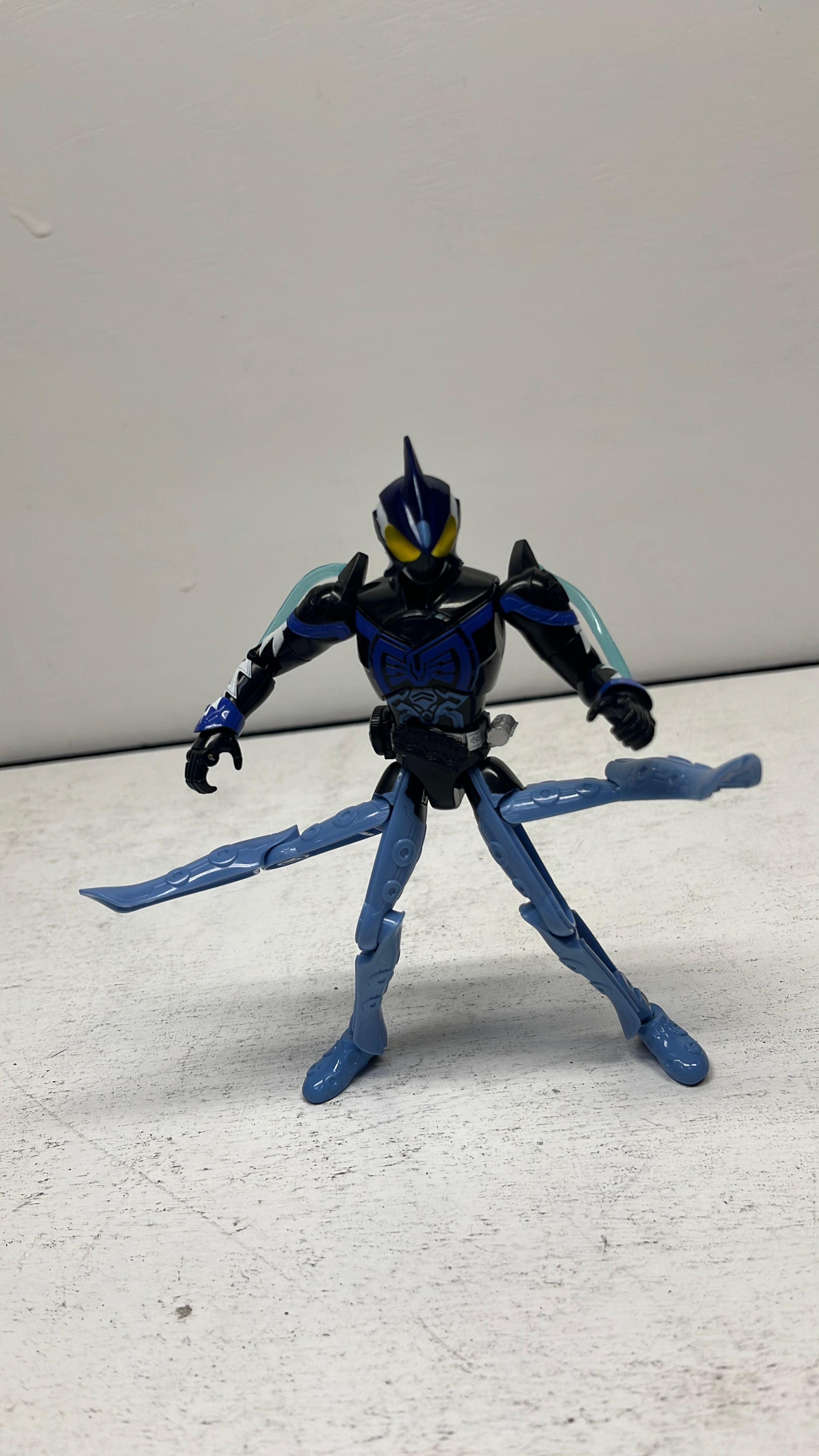 Bandai Kamen Rider OOO Combo Change Shauta Figure 2010 (used) view 3