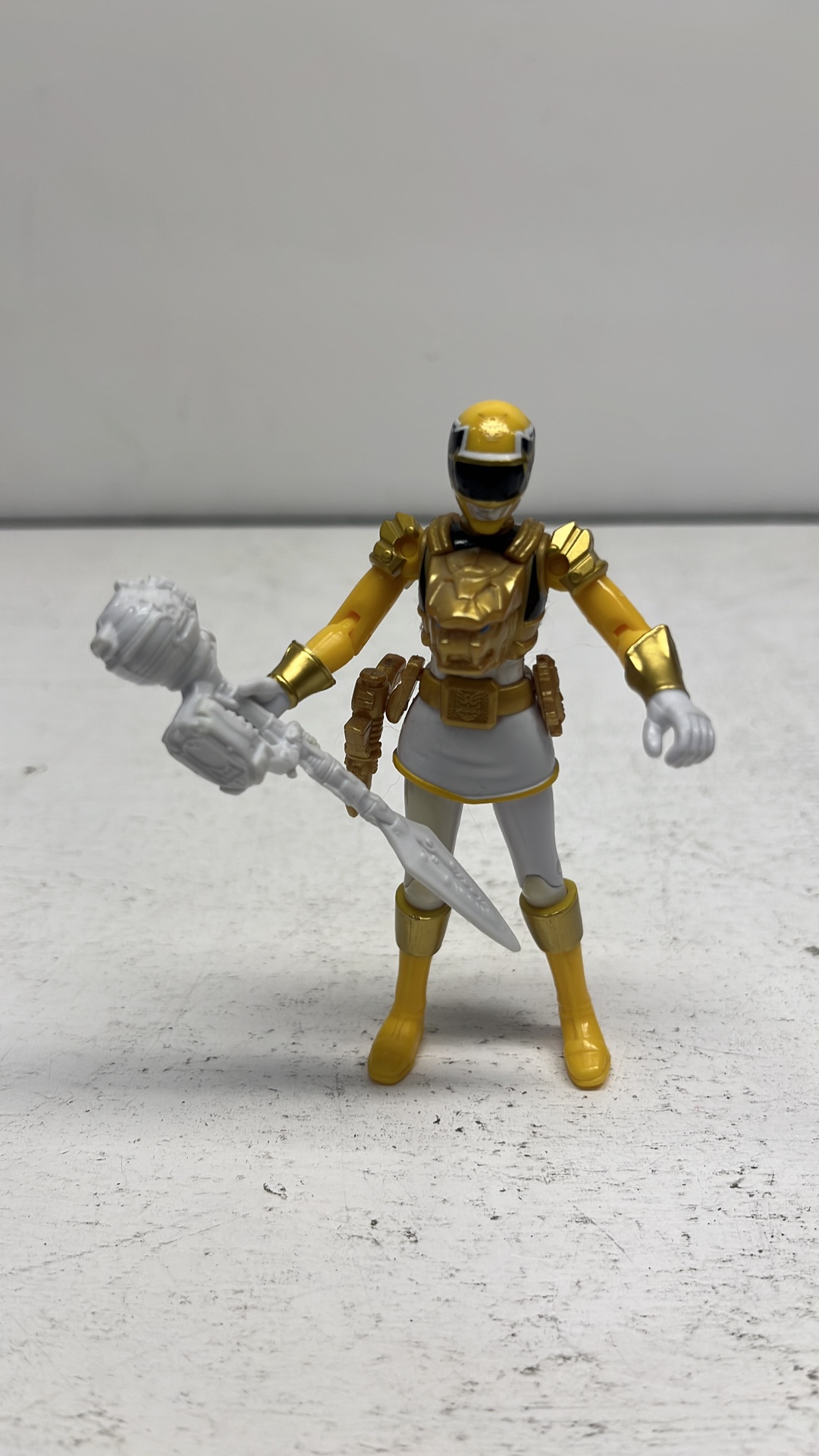 Bandai Power Rangers Megaforce Ultra Yellow Ranger Figure 2013 (used) view 7