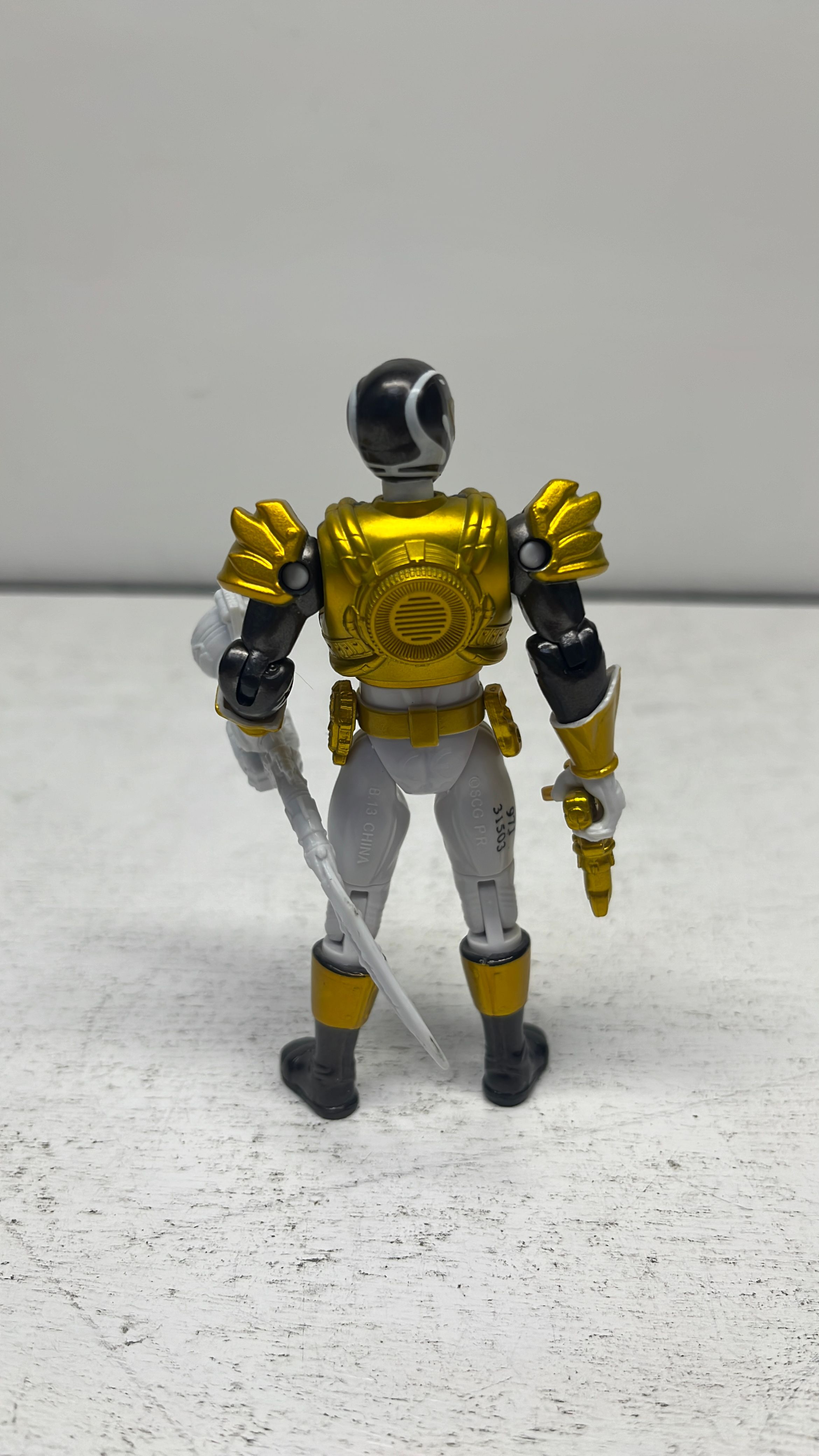 Bandai Power Rangers Megaforce Ultra Metalic Force Black Ranger Figure 2013 (used) view 4