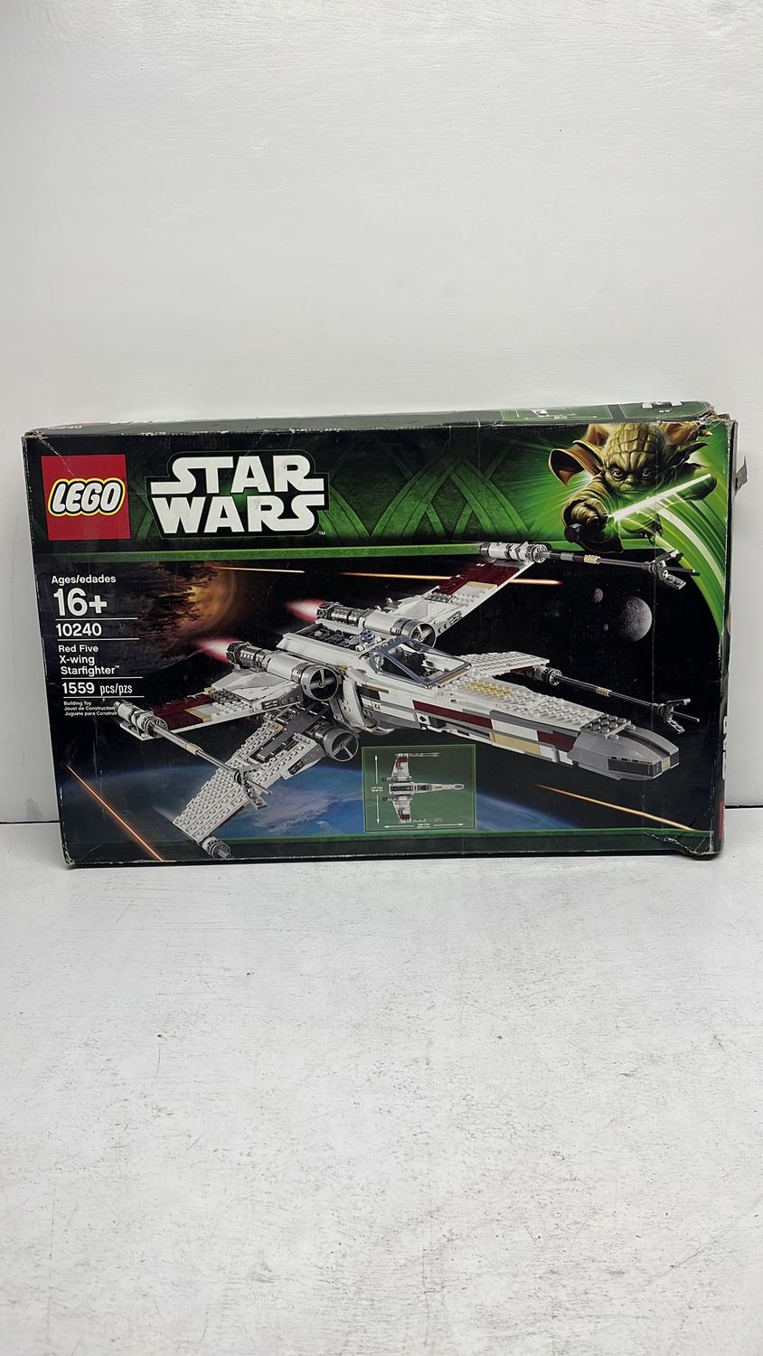 Lego 10240 Star Wars Red Five X-Wing Starfighter 2013 (used) Open Box