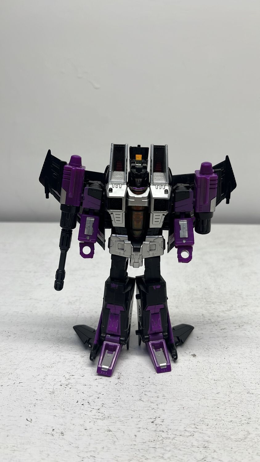 Hasbro Transformers Classics Skywarp Figure 2006 (used) Incomplete